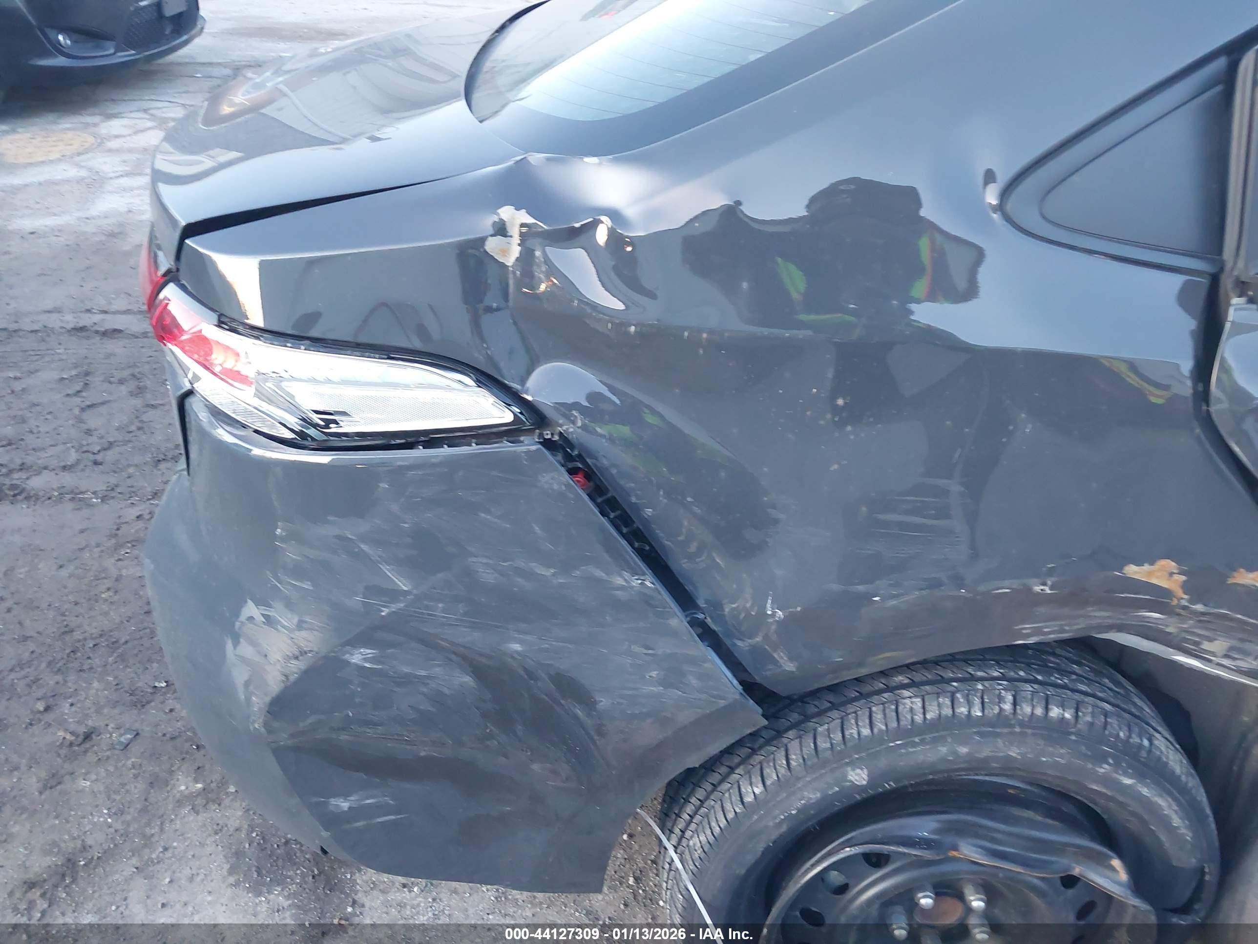 TOYOTA COROLLA image 6