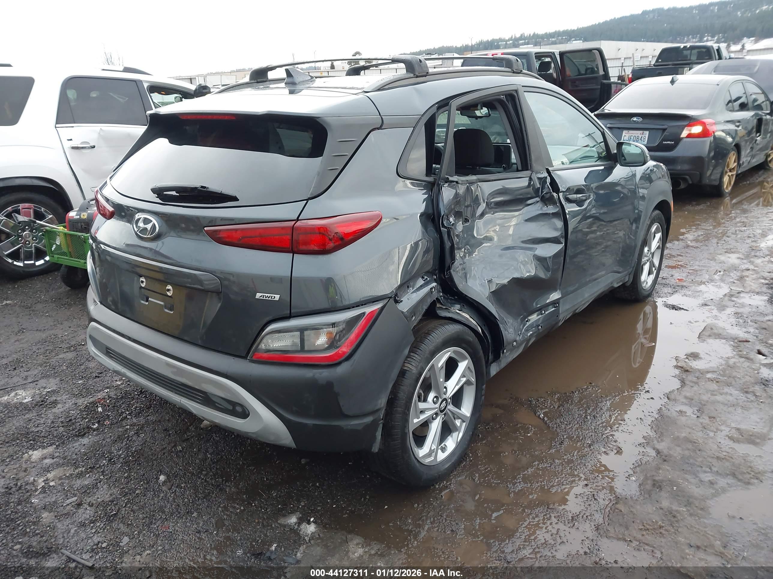HYUNDAI KONA image 4