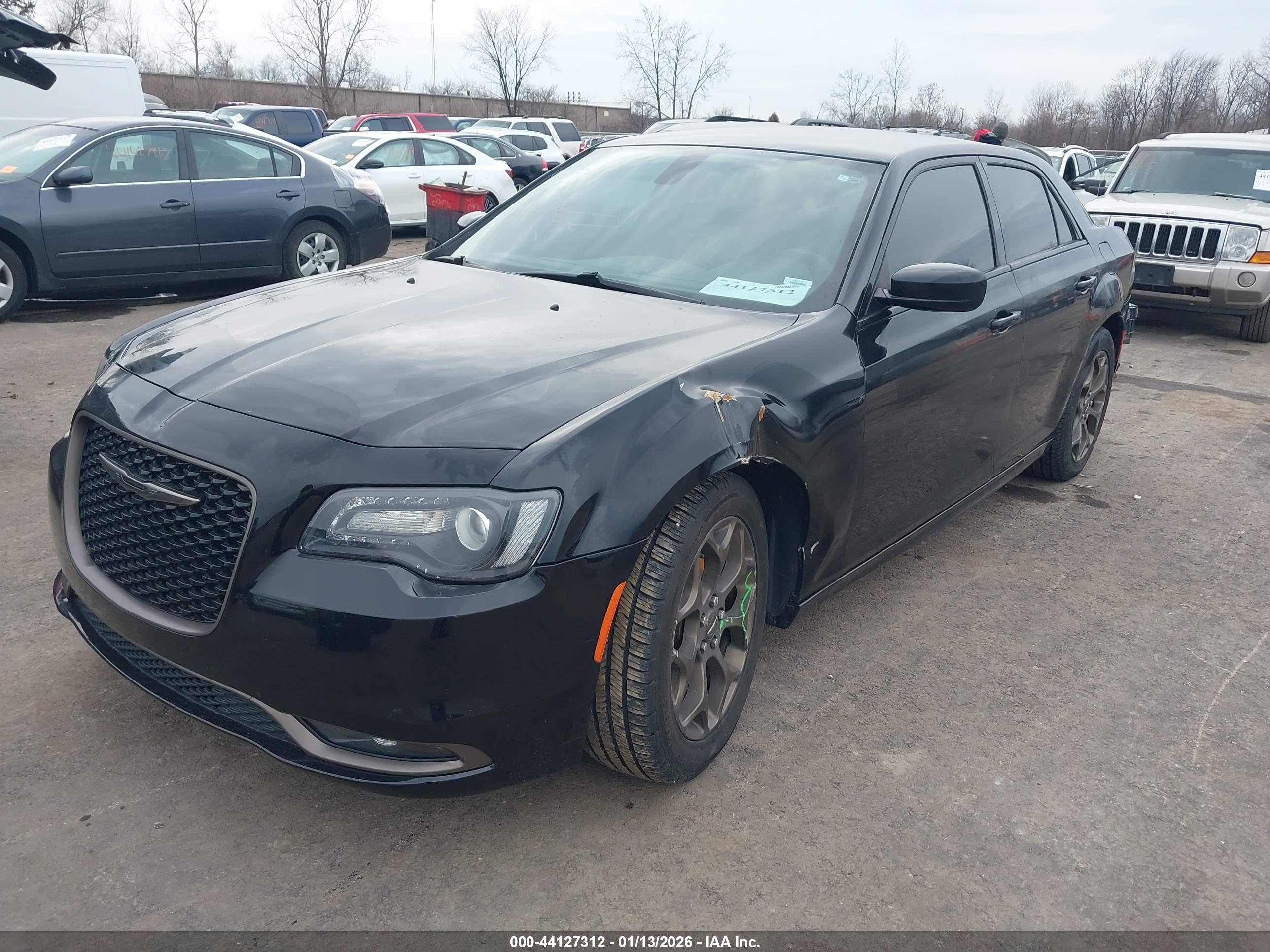 CHRYSLER 300 image 2