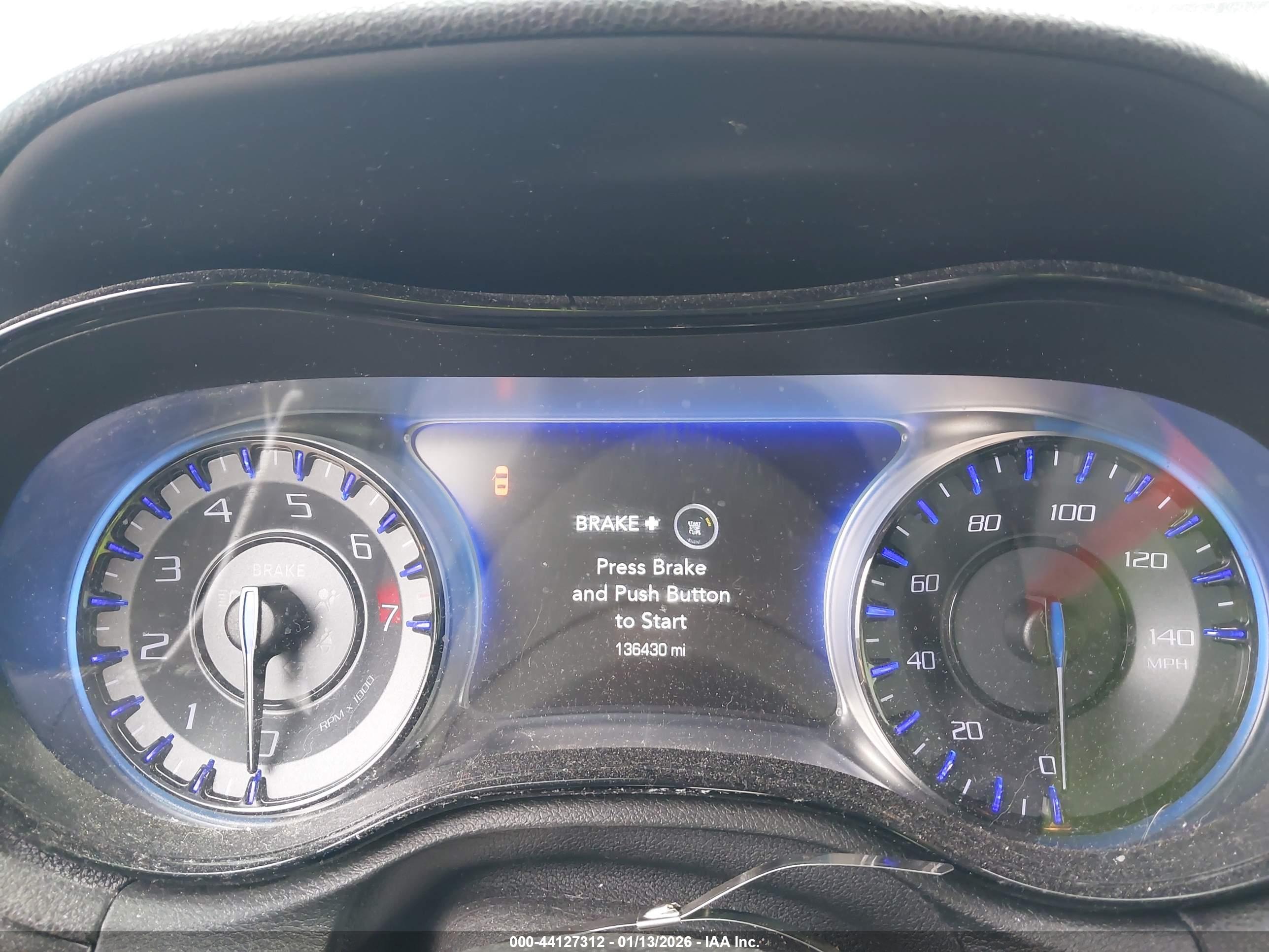 CHRYSLER 300 image 7