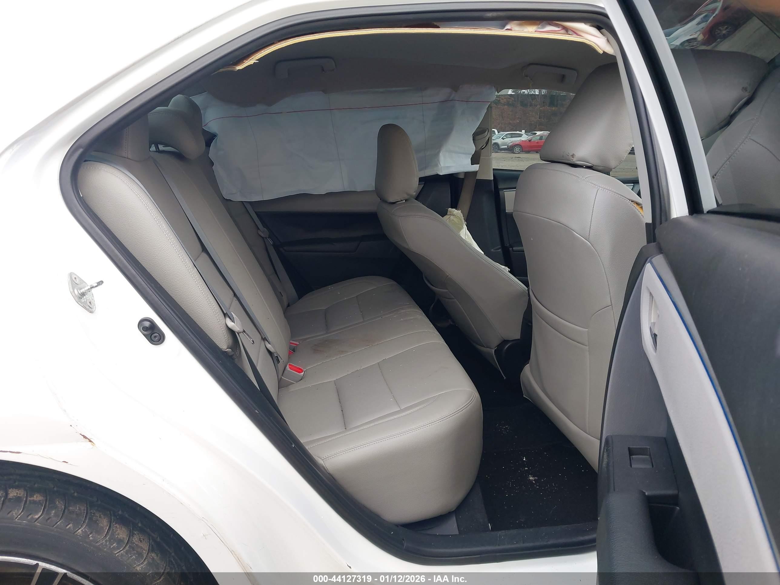 TOYOTA COROLLA image 8