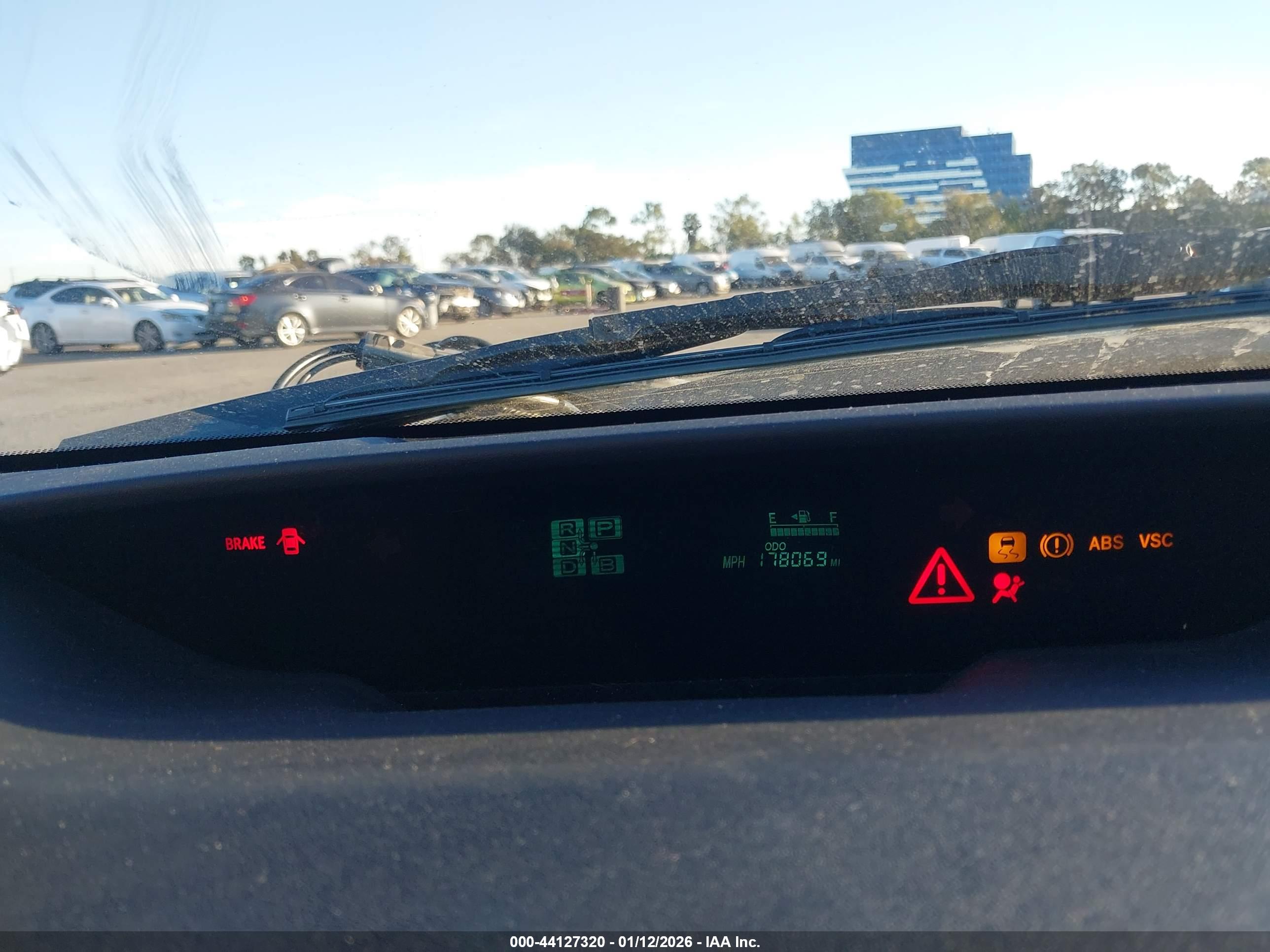 TOYOTA PRIUS image 7