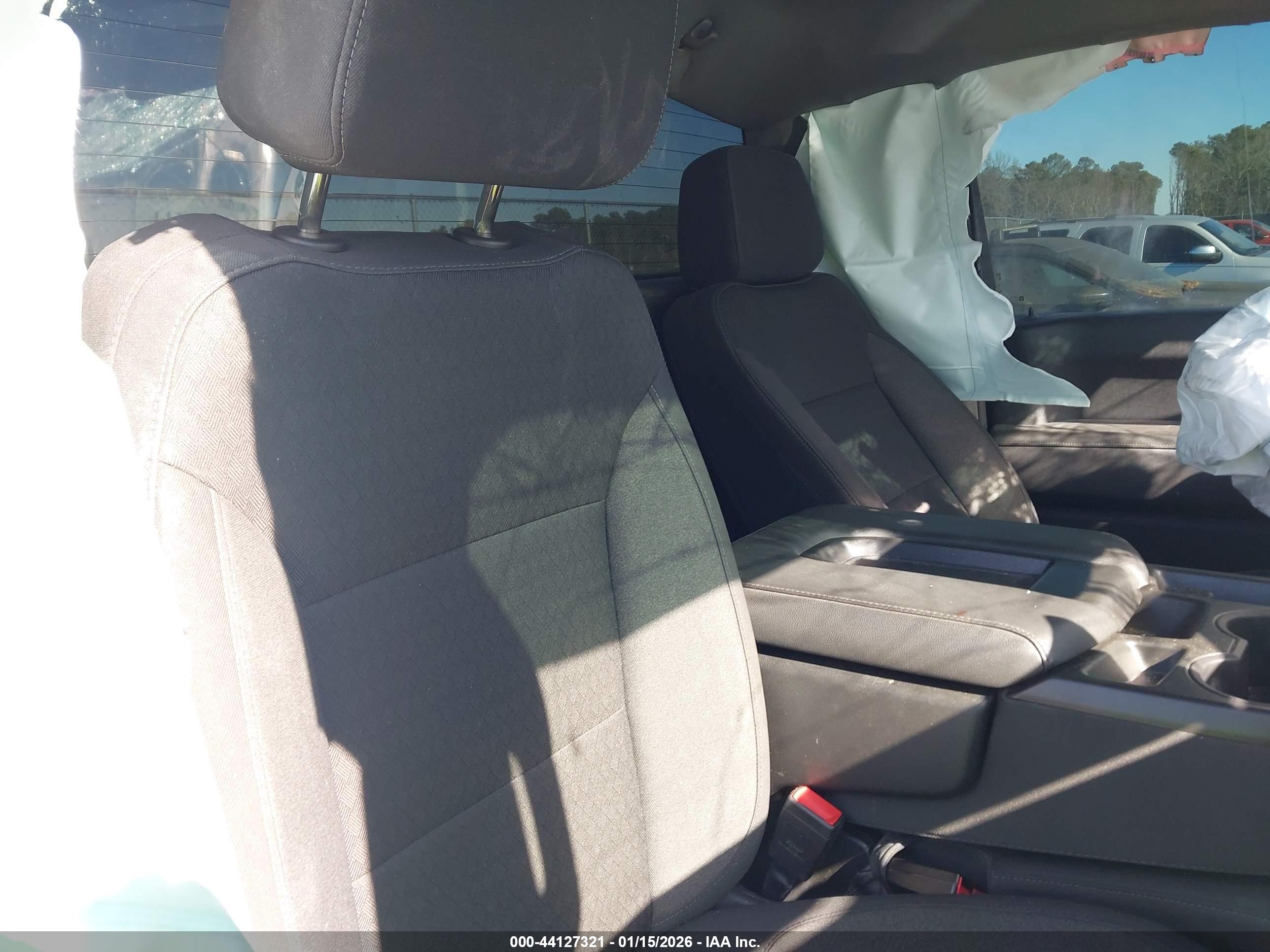 GMC SIERRA image 8