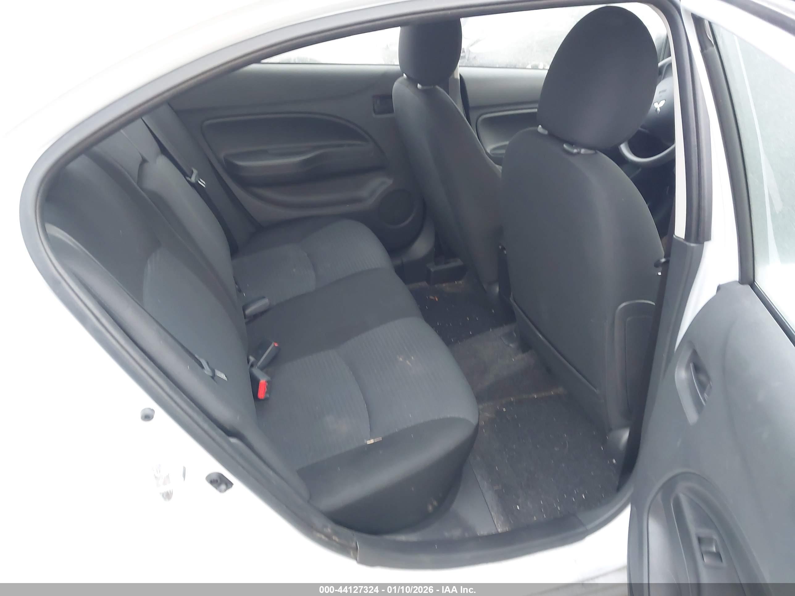 MITSUBISHI MIRAGE image 8