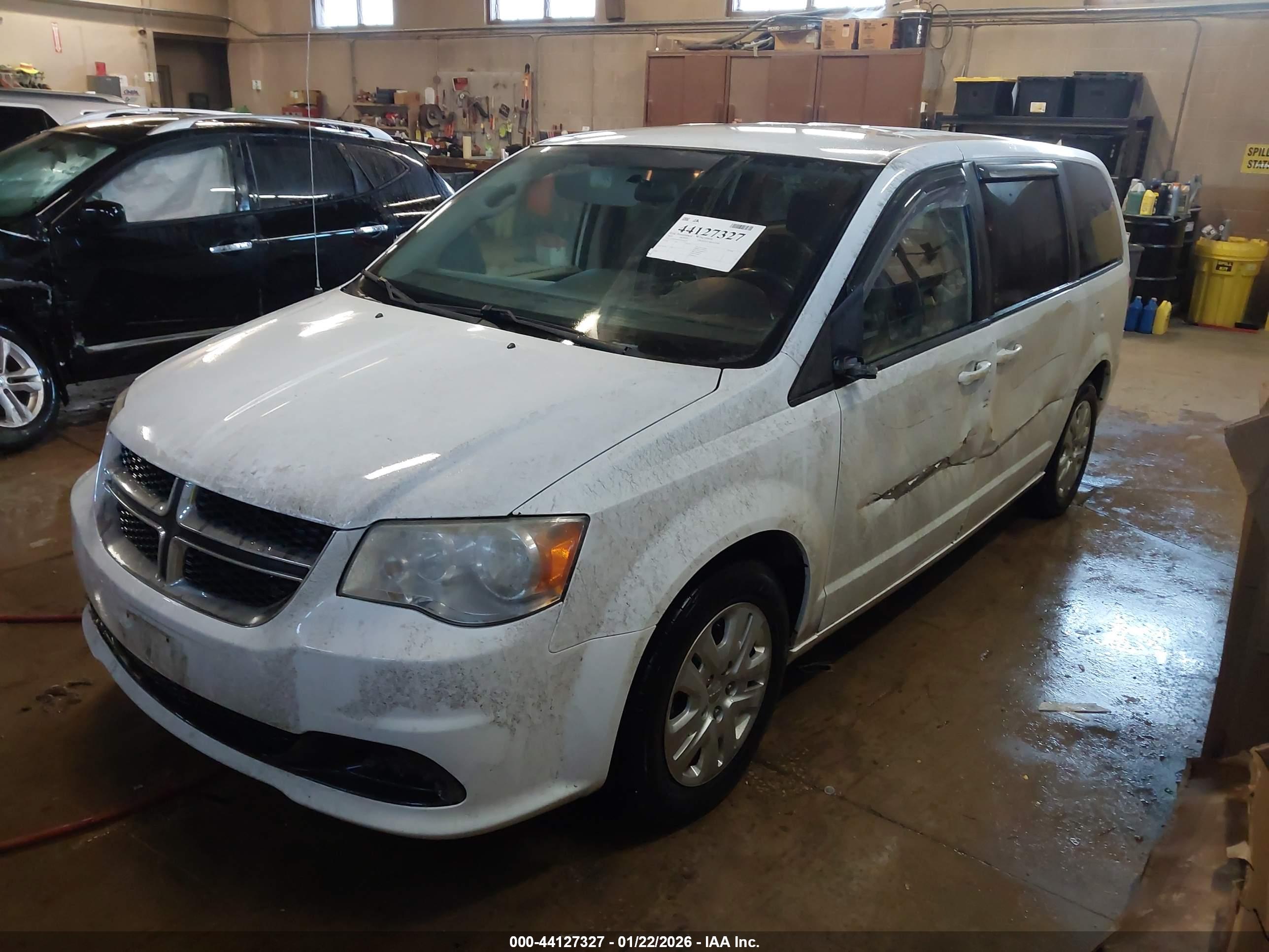 DODGE GRAND image 2