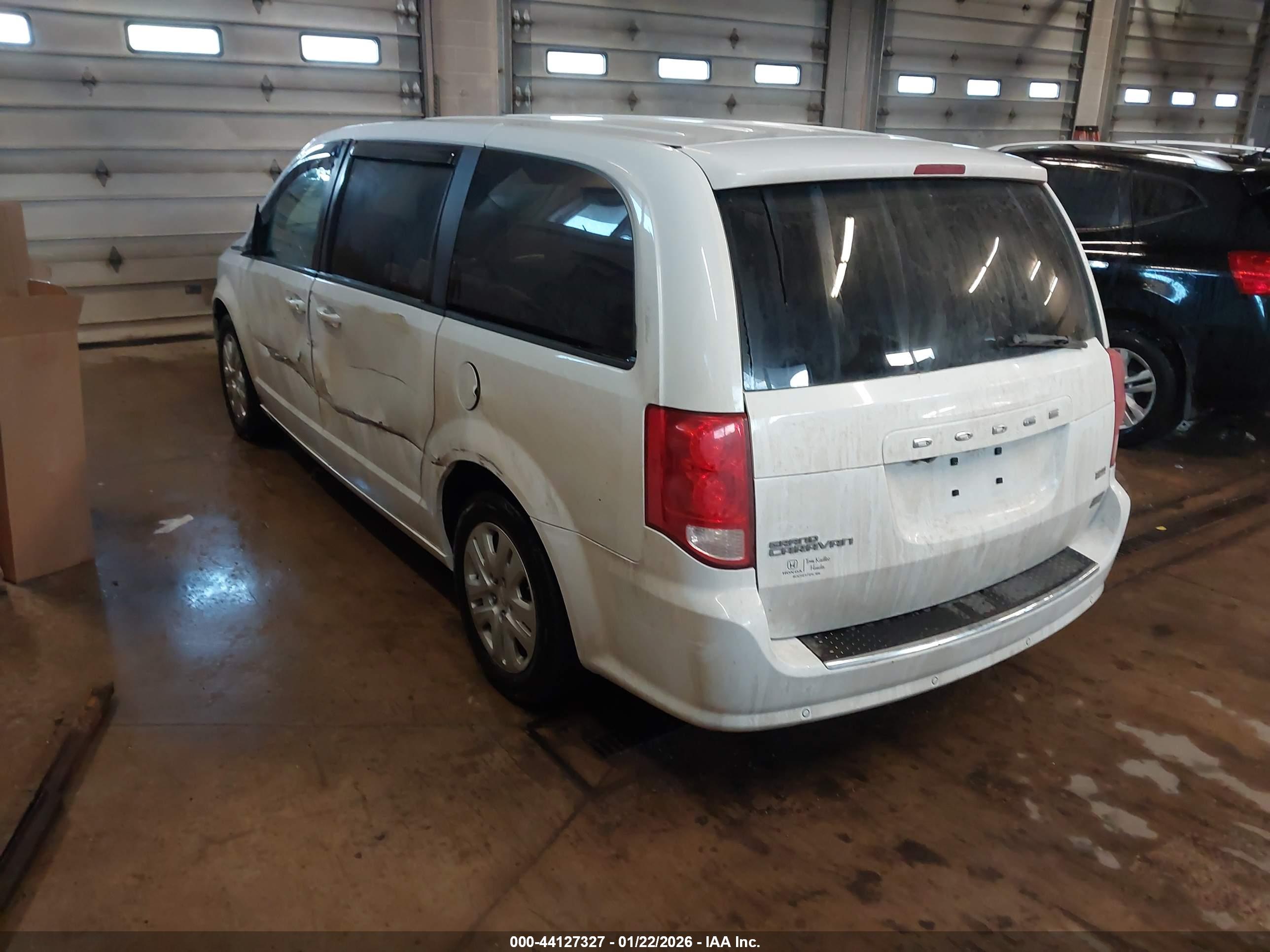 DODGE GRAND image 3