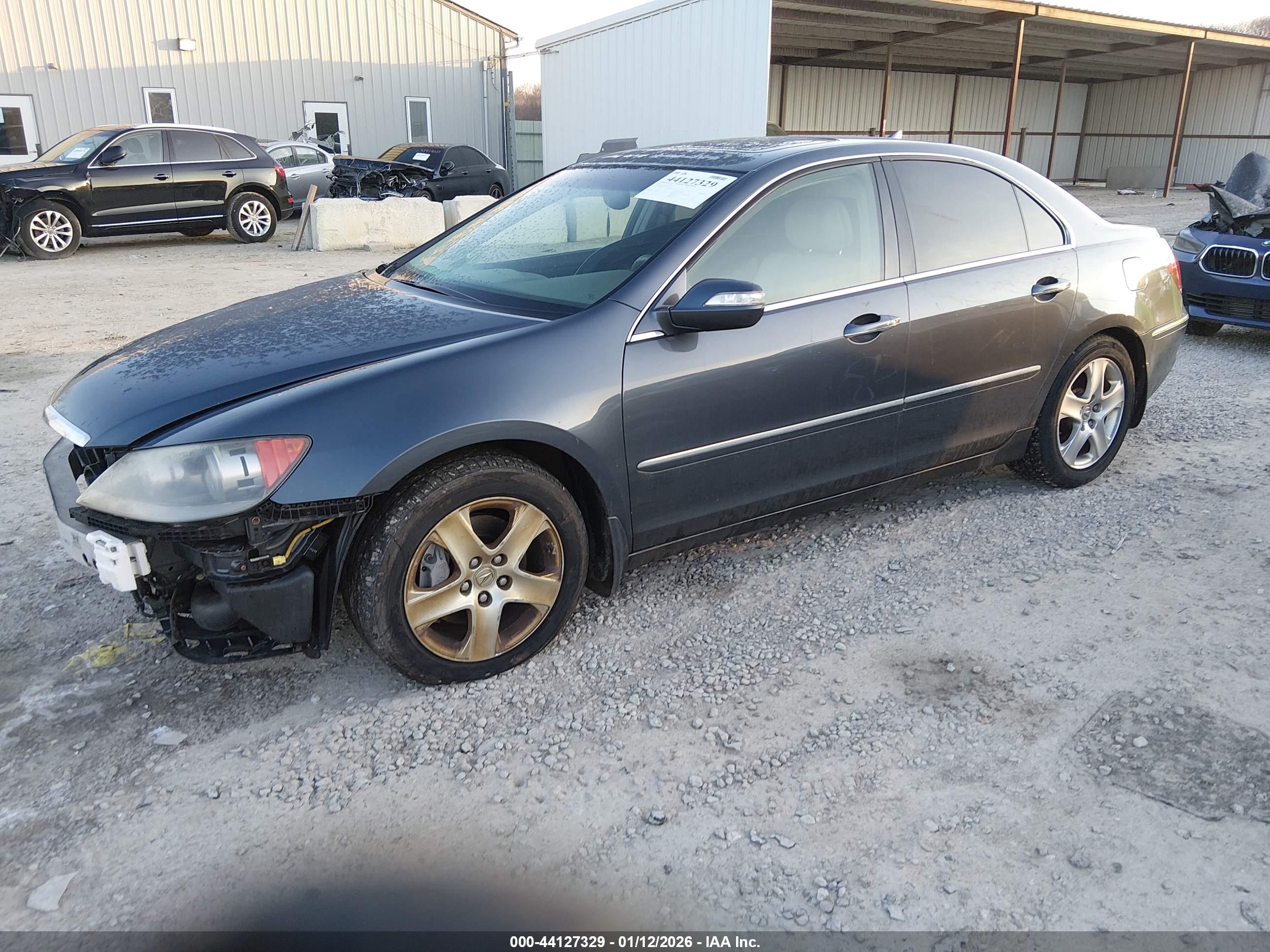 ACURA RL image 2