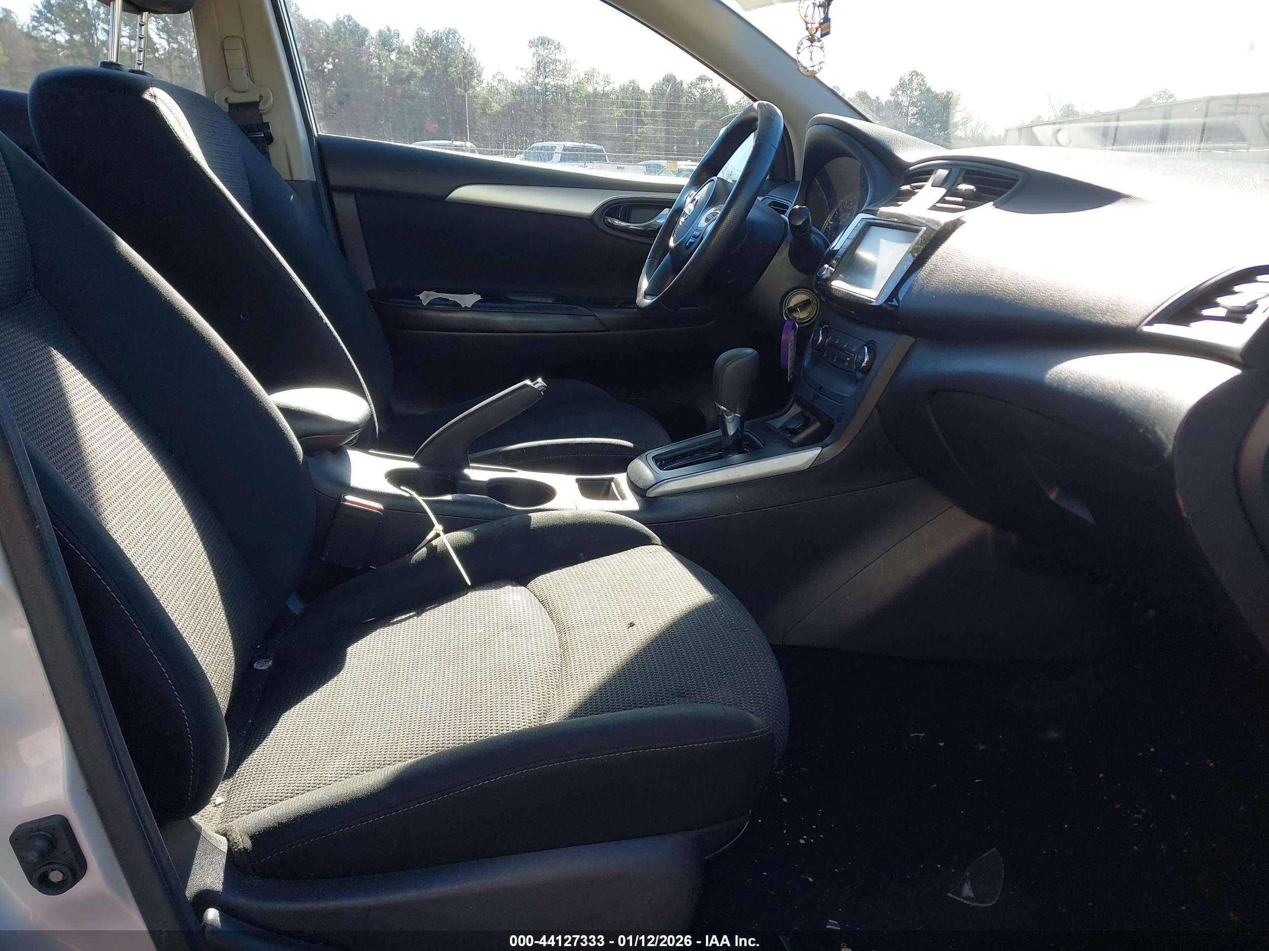 NISSAN SENTRA image 5