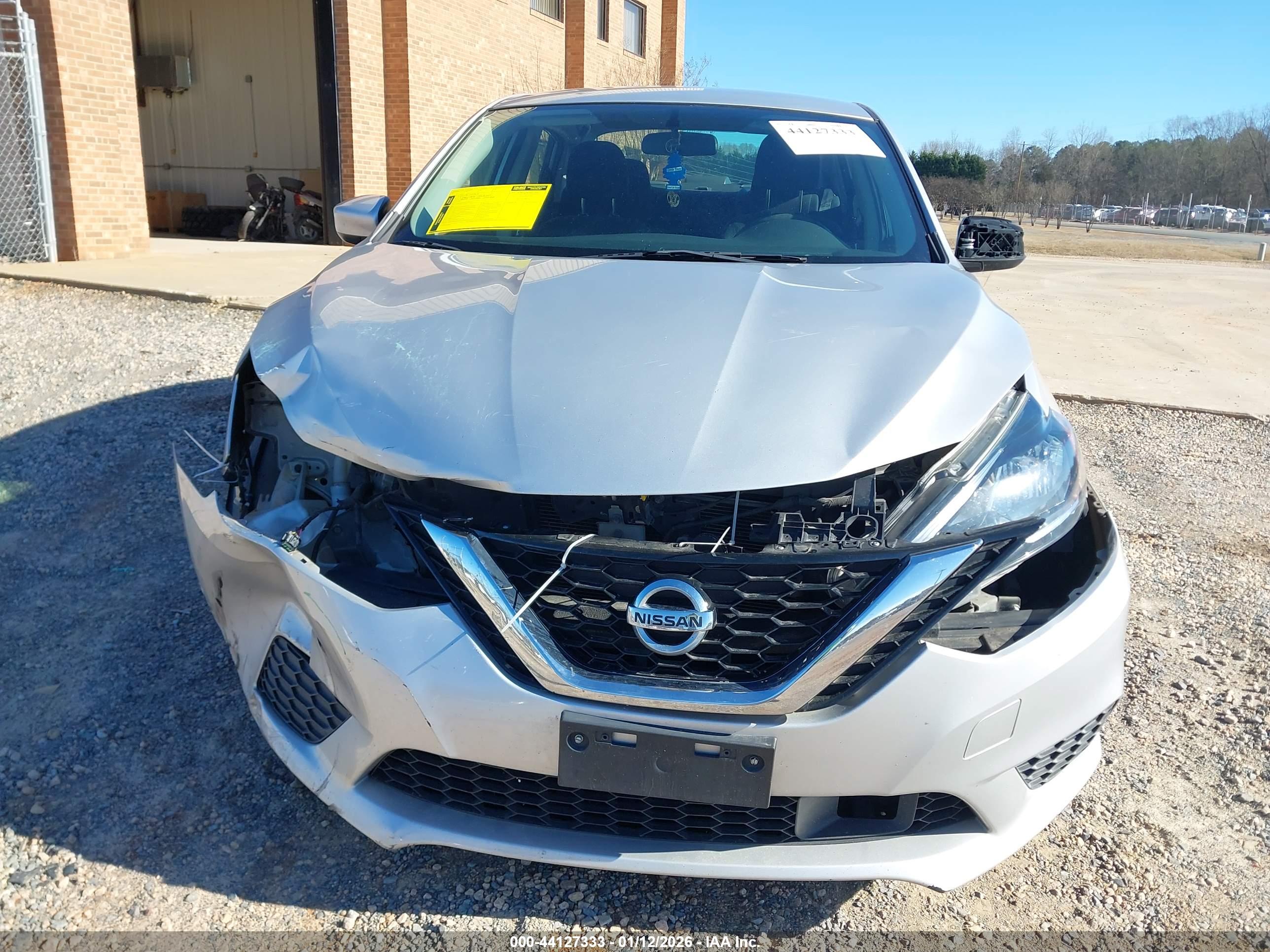 NISSAN SENTRA image 6
