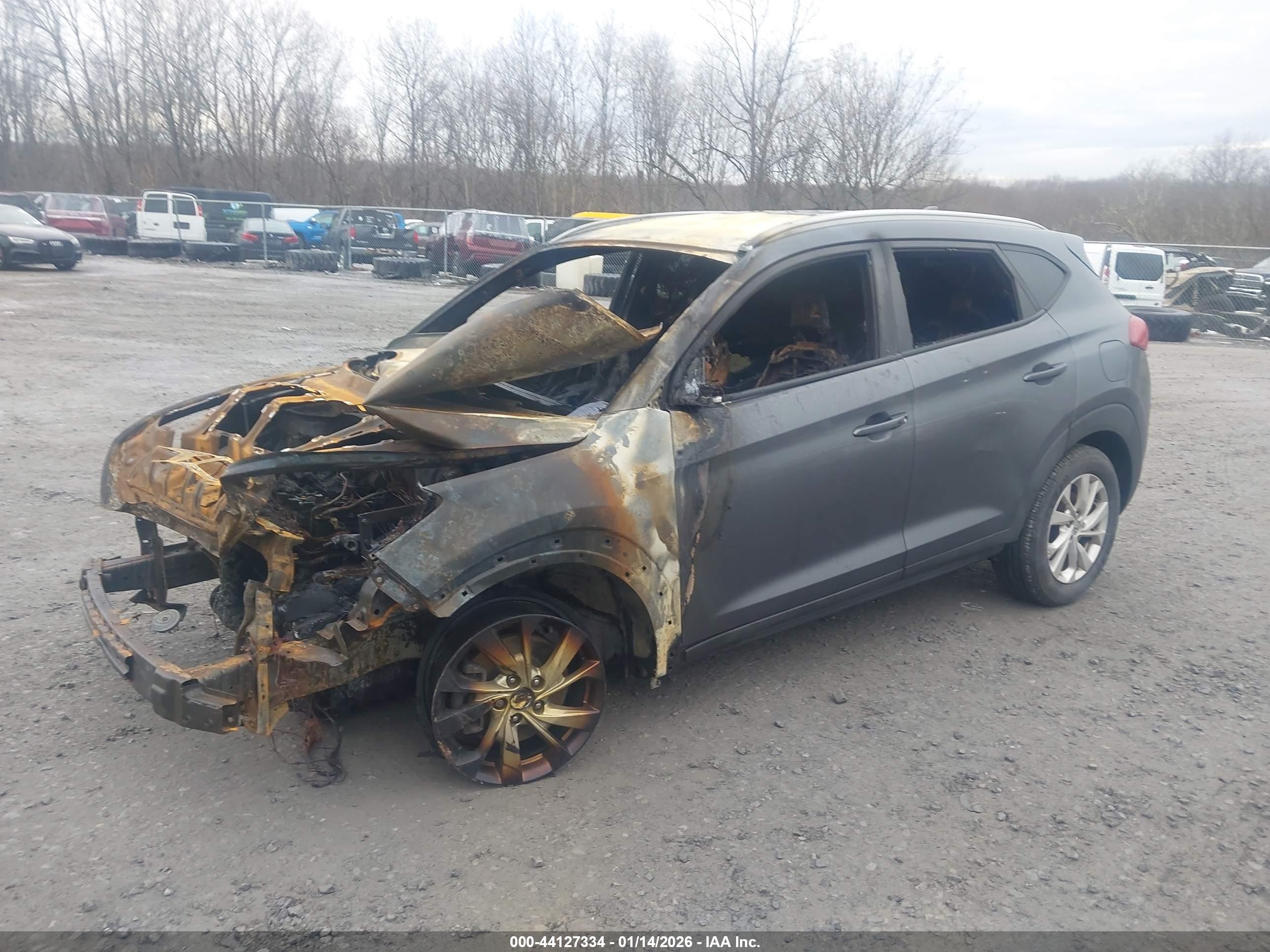 HYUNDAI TUCSON image 2