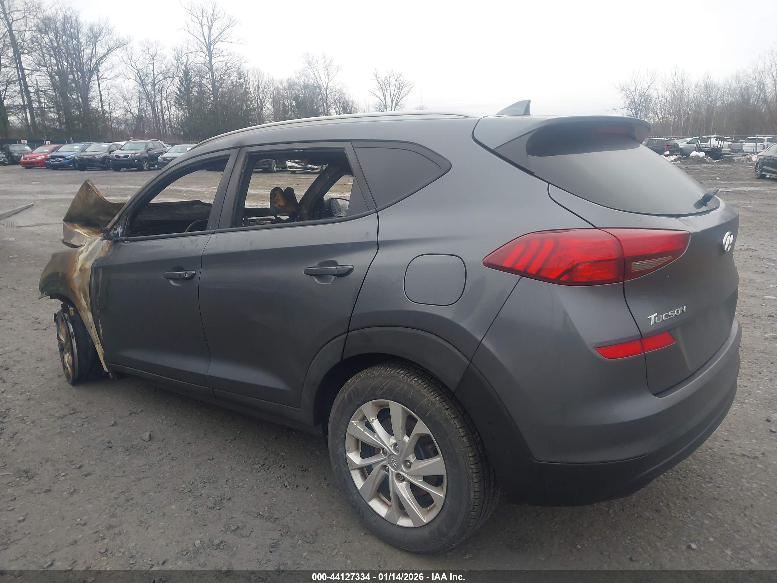 HYUNDAI TUCSON image 3