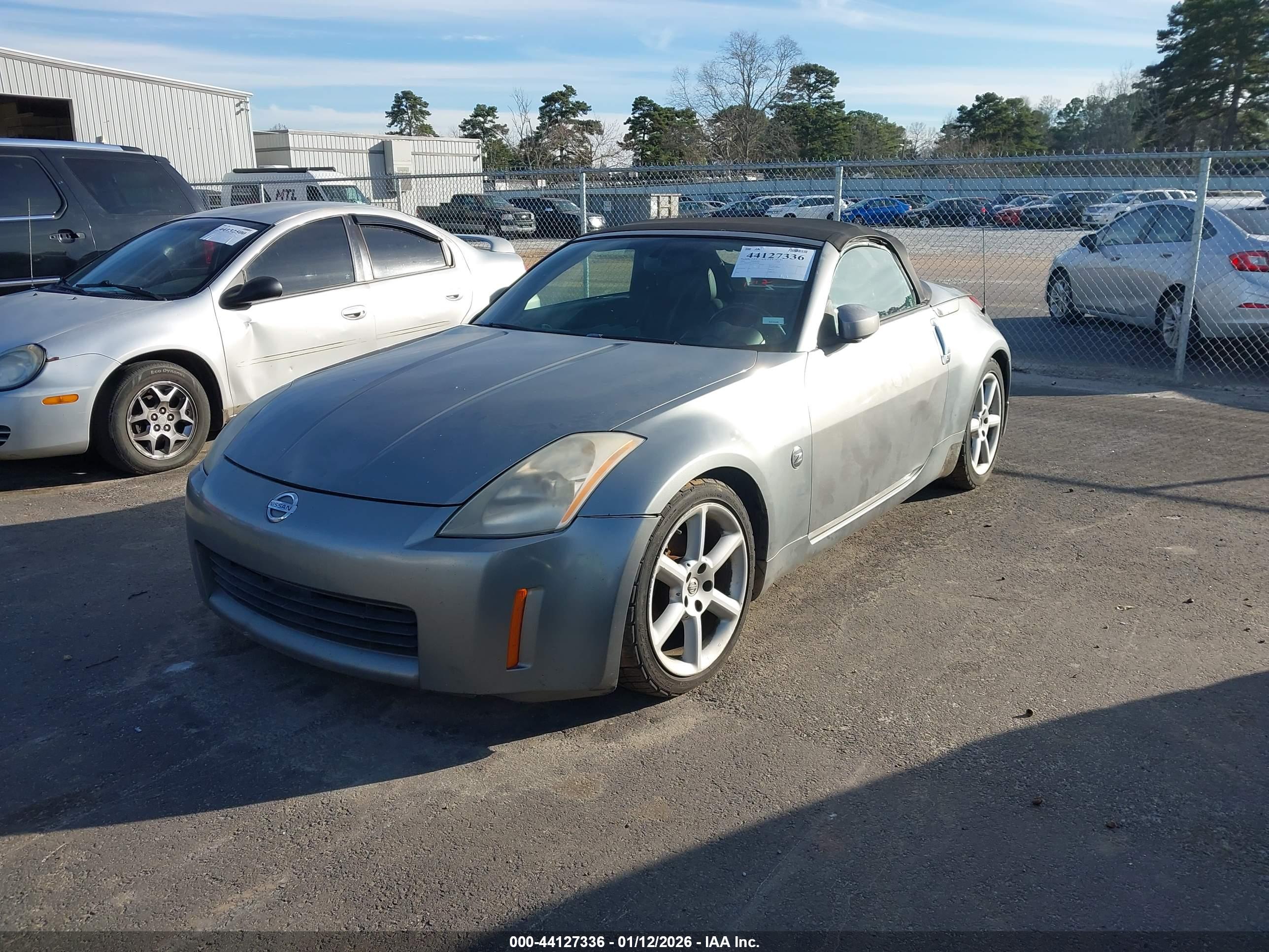 NISSAN 350Z image 2