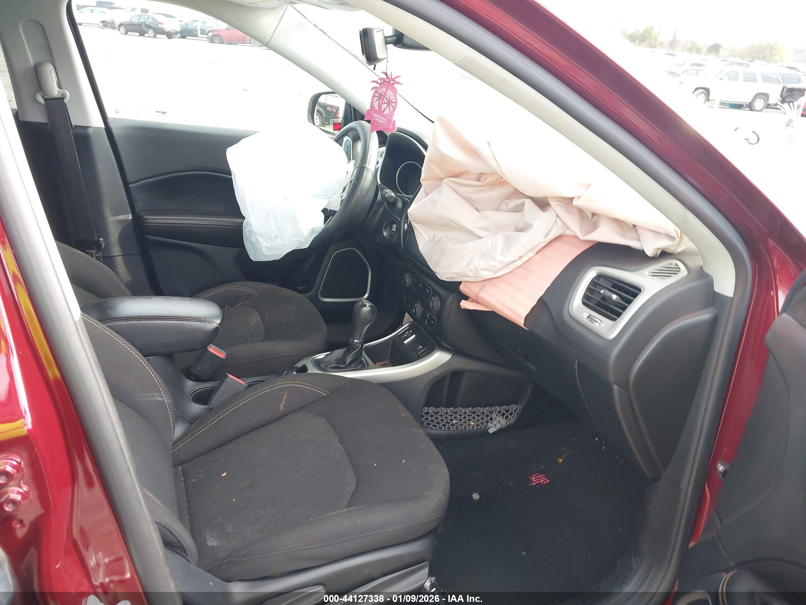 JEEP COMPASS image 5