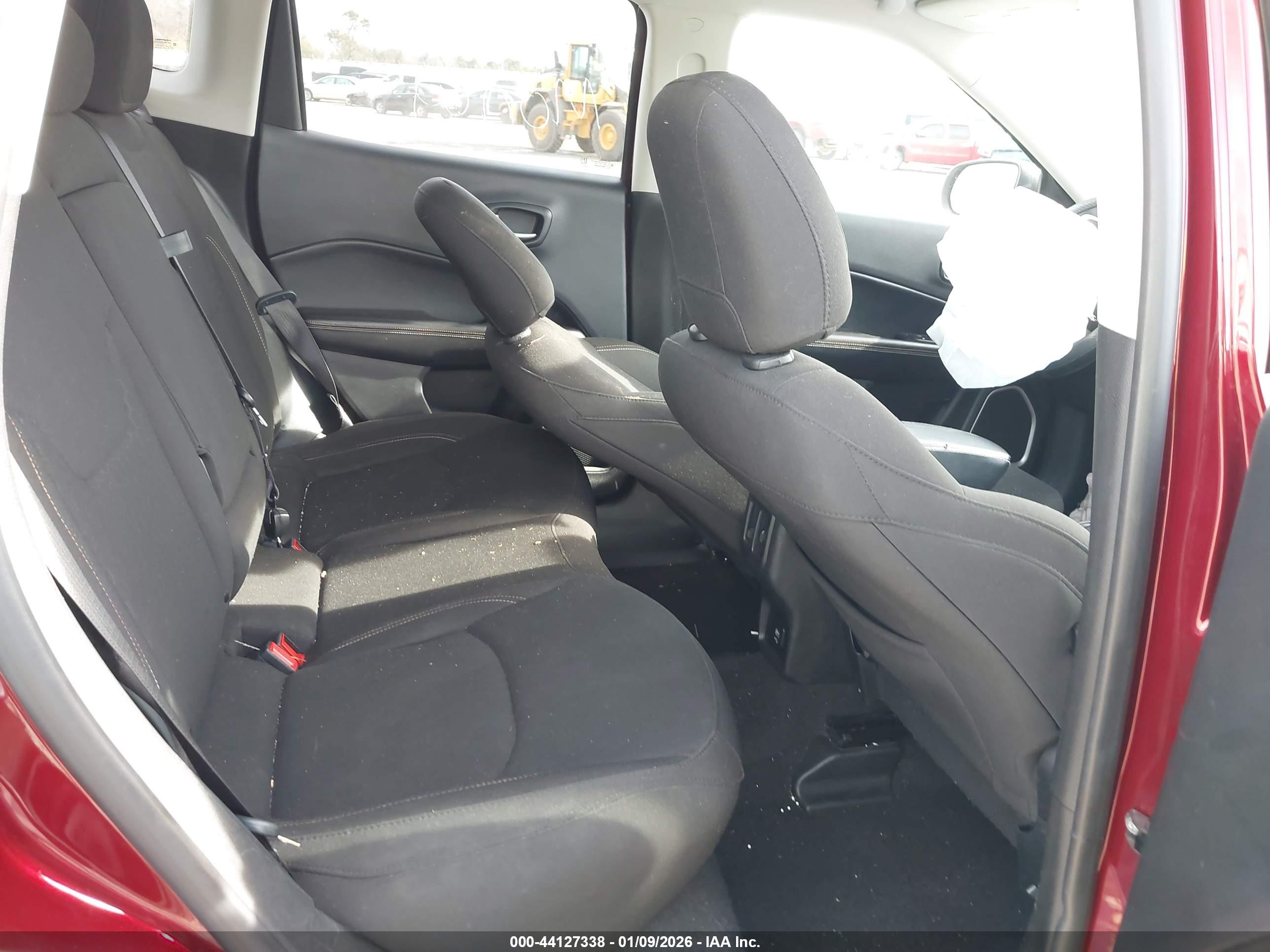 JEEP COMPASS image 8