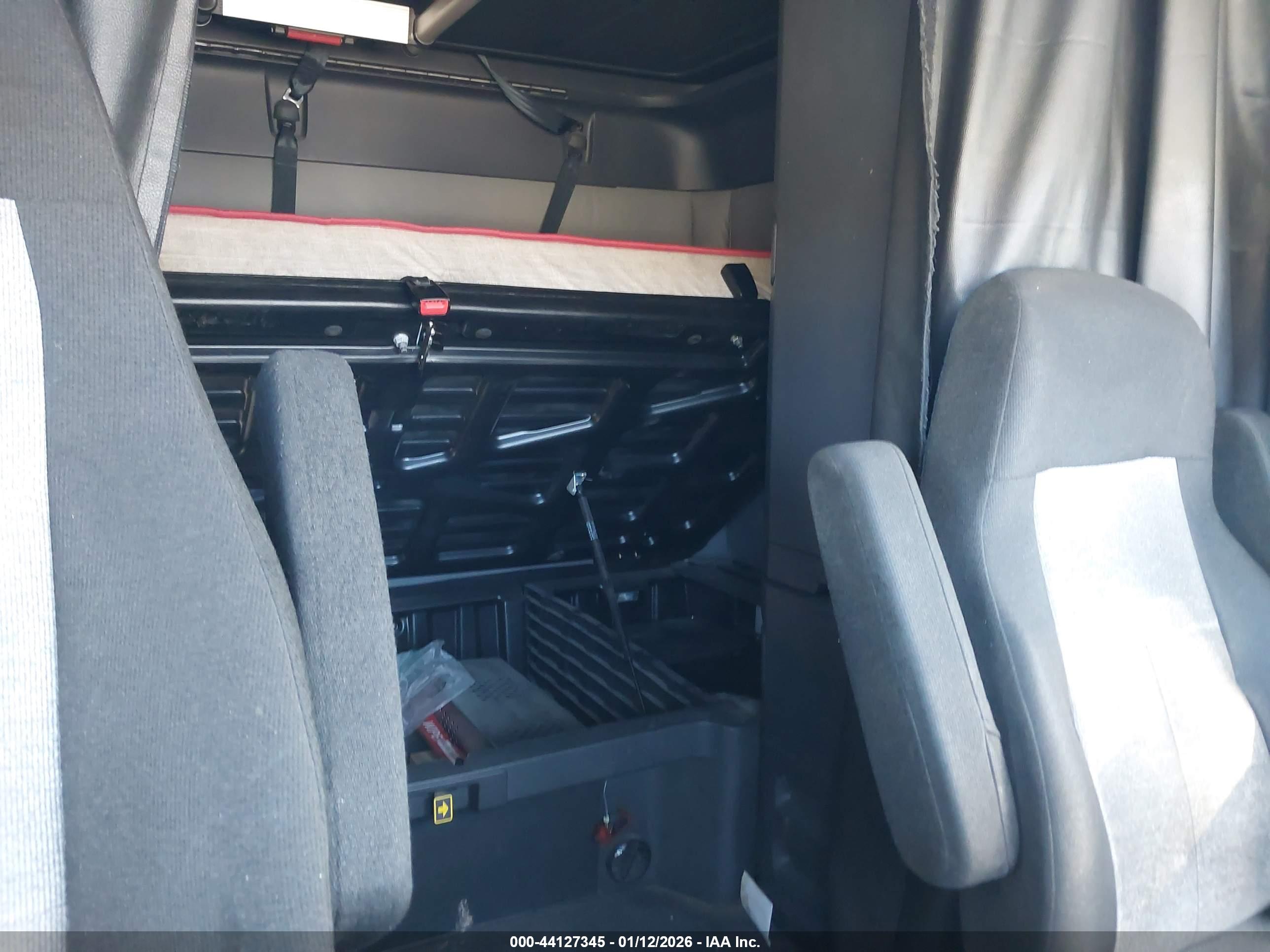 FREIGHTLINER NEW image 7