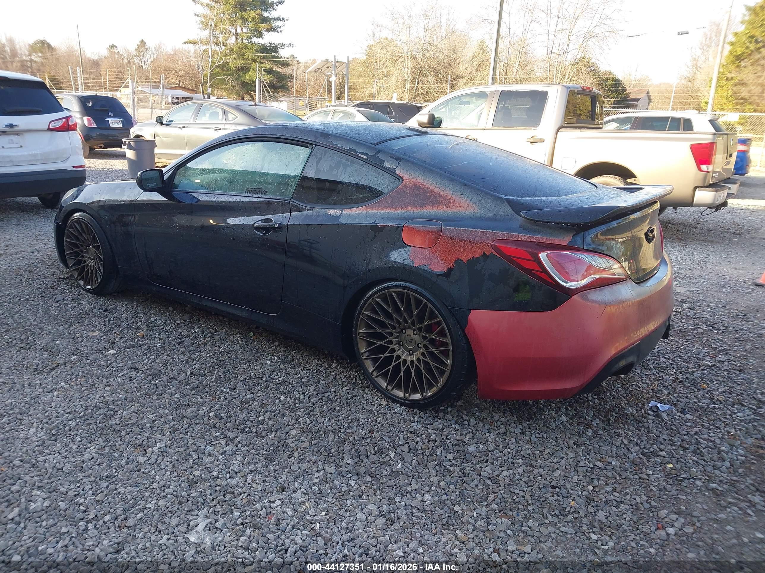 HYUNDAI GENESIS image 3