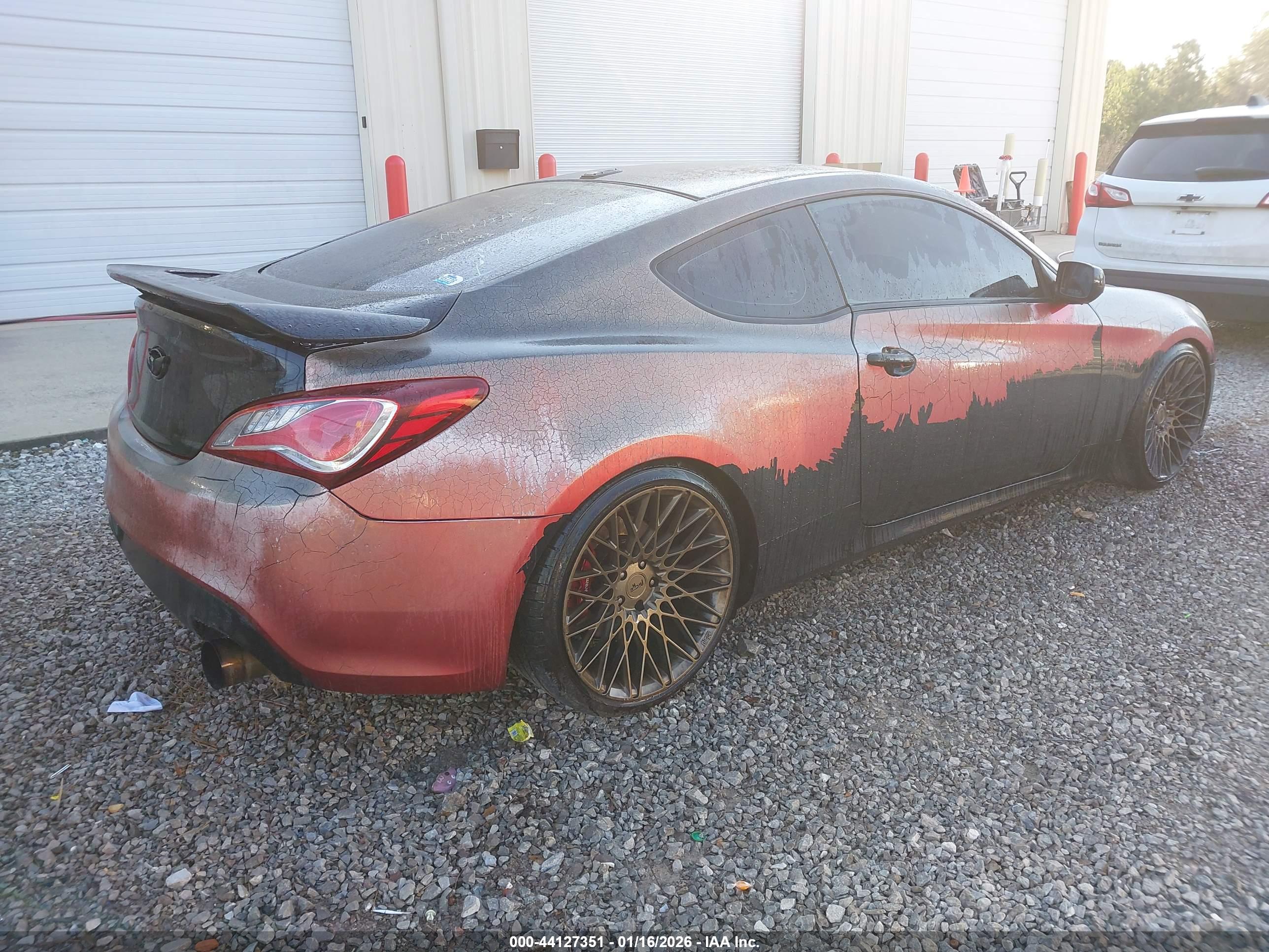 HYUNDAI GENESIS image 4