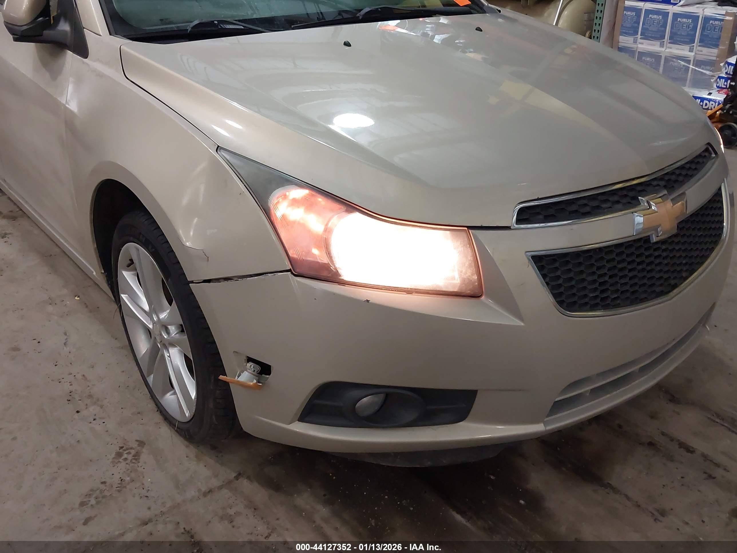 CHEVROLET CRUZE image 6