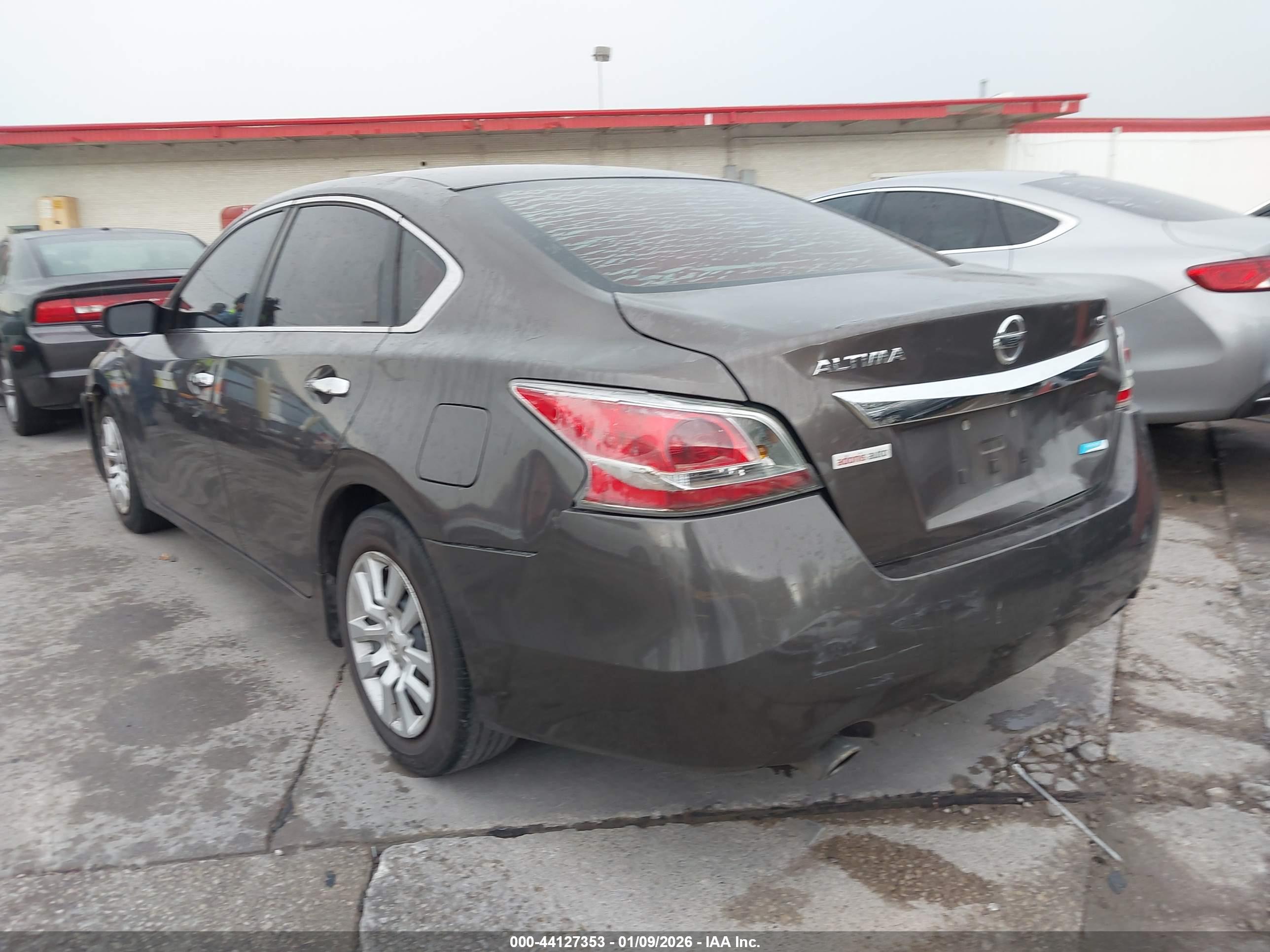 NISSAN ALTIMA image 3