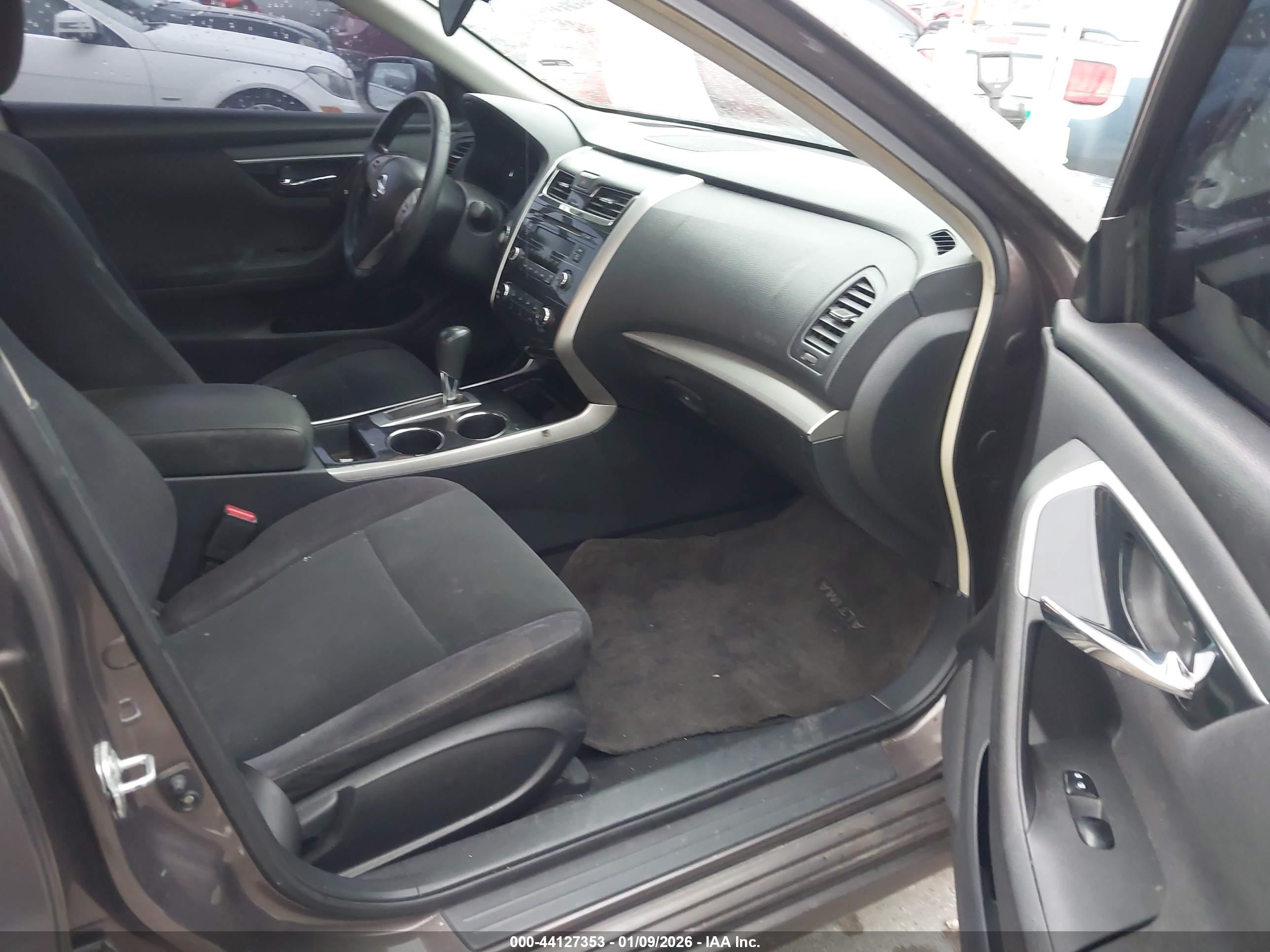 NISSAN ALTIMA image 5