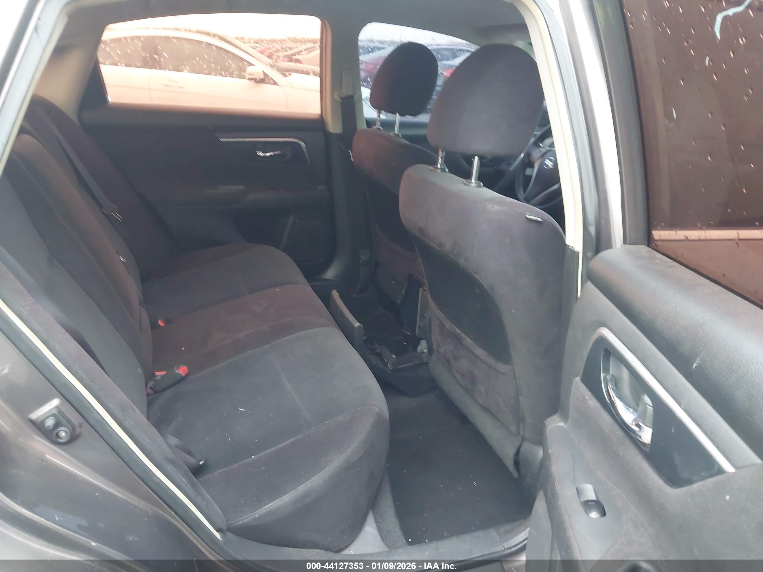 NISSAN ALTIMA image 8