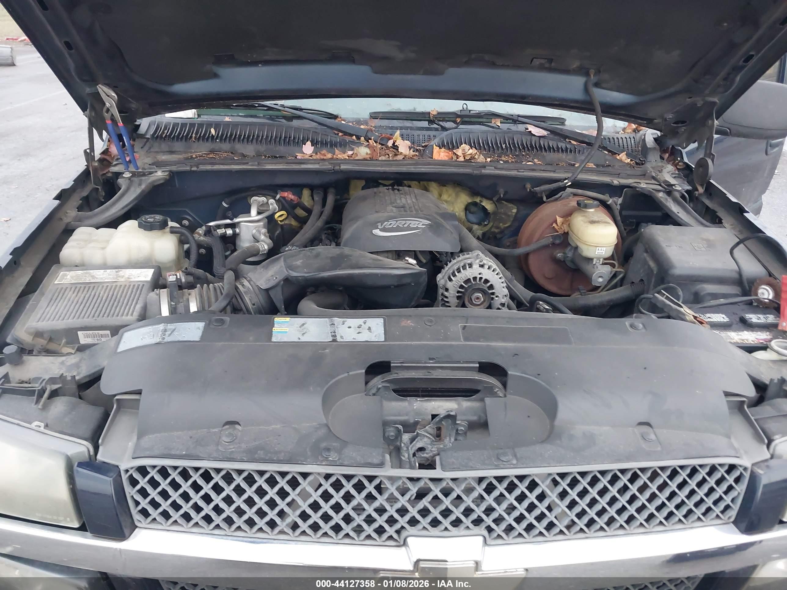 CHEVROLET SILVERADO image 10