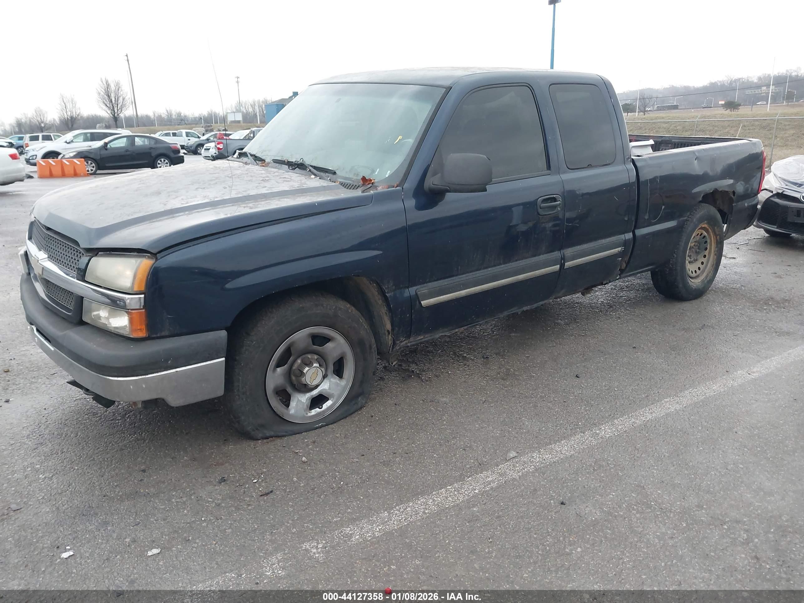 CHEVROLET SILVERADO image 2