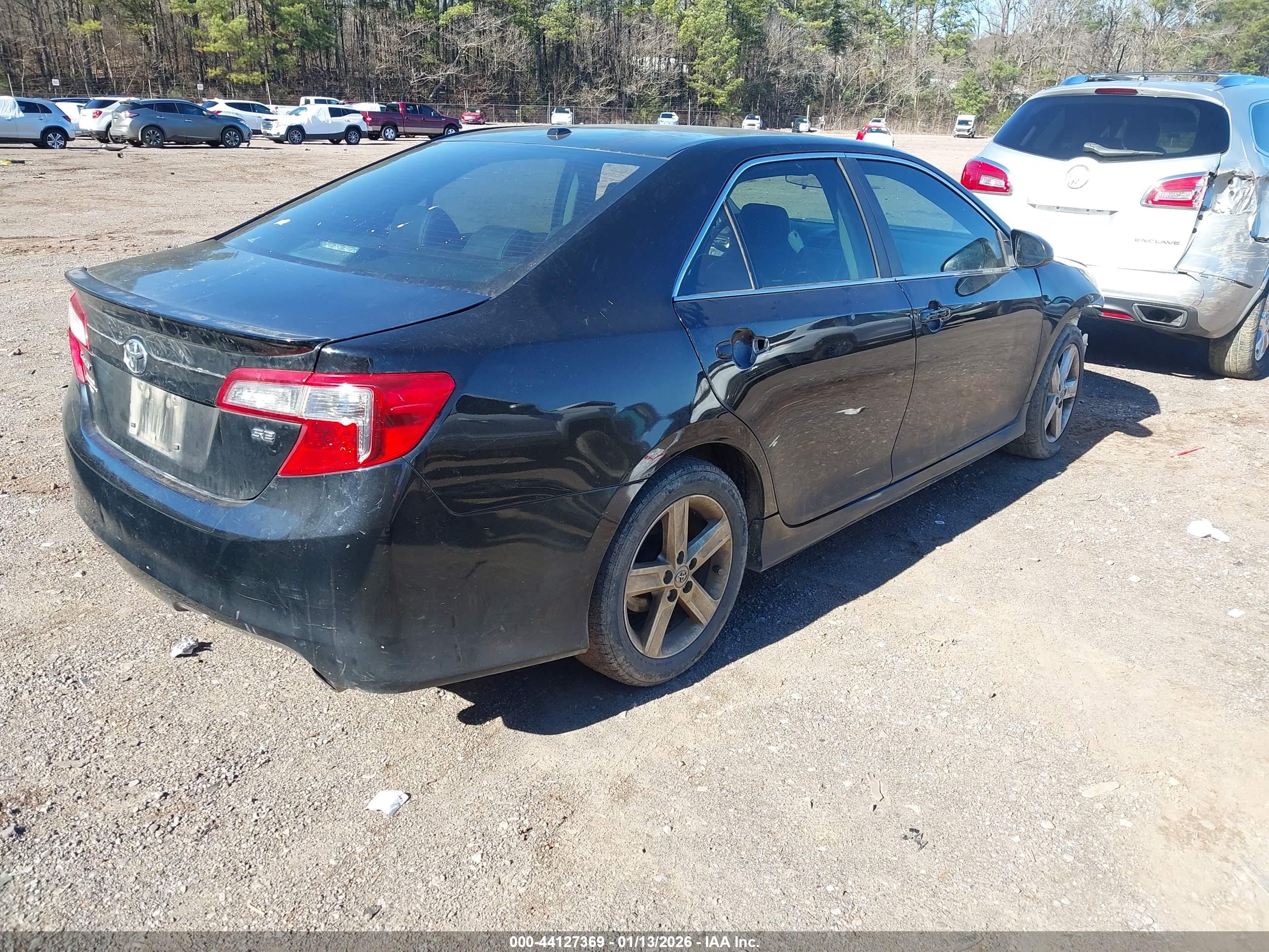 TOYOTA CAMRY image 4
