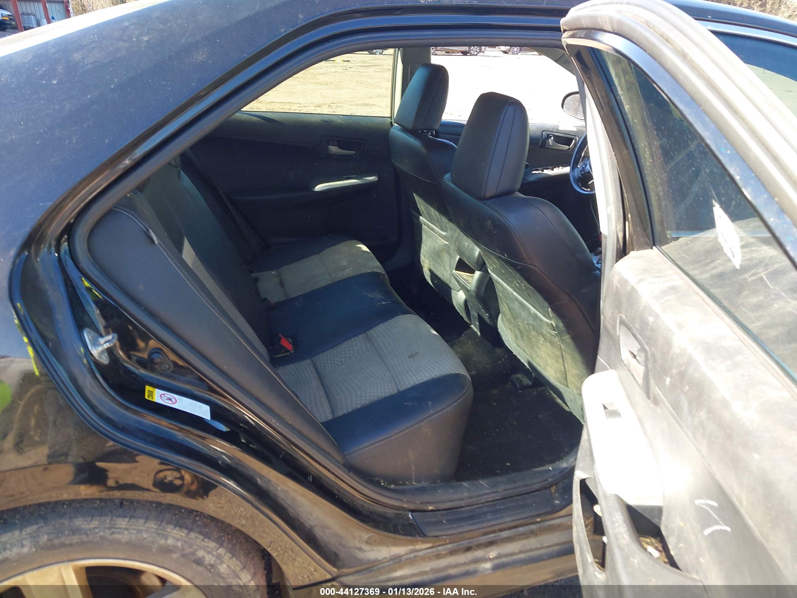 TOYOTA CAMRY image 8