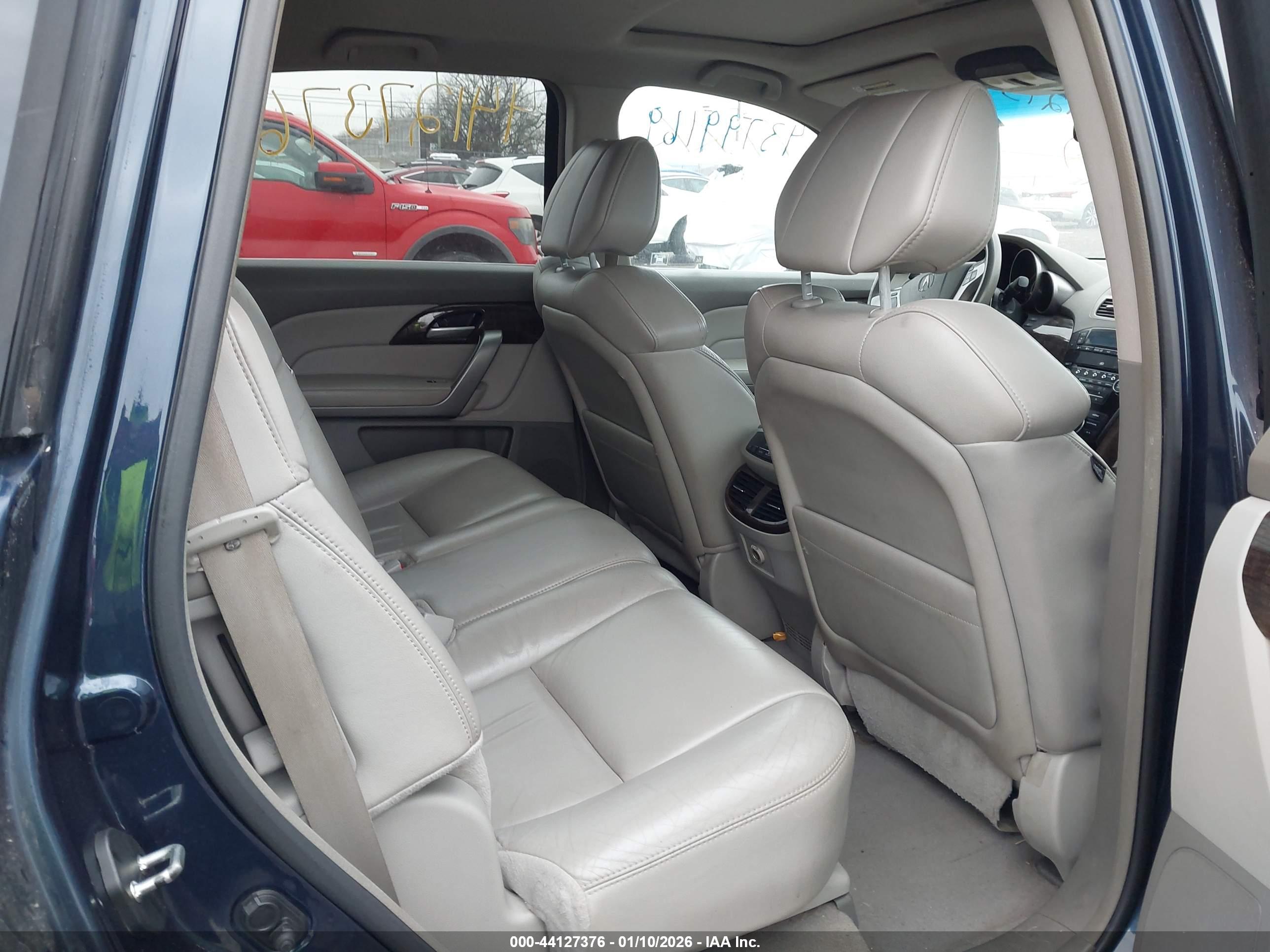 ACURA MDX image 8