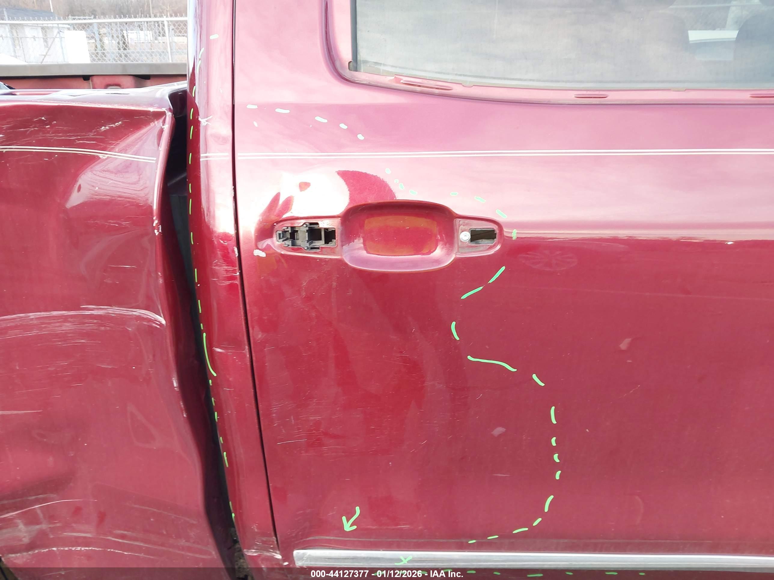 CHEVROLET SILVERADO image 6