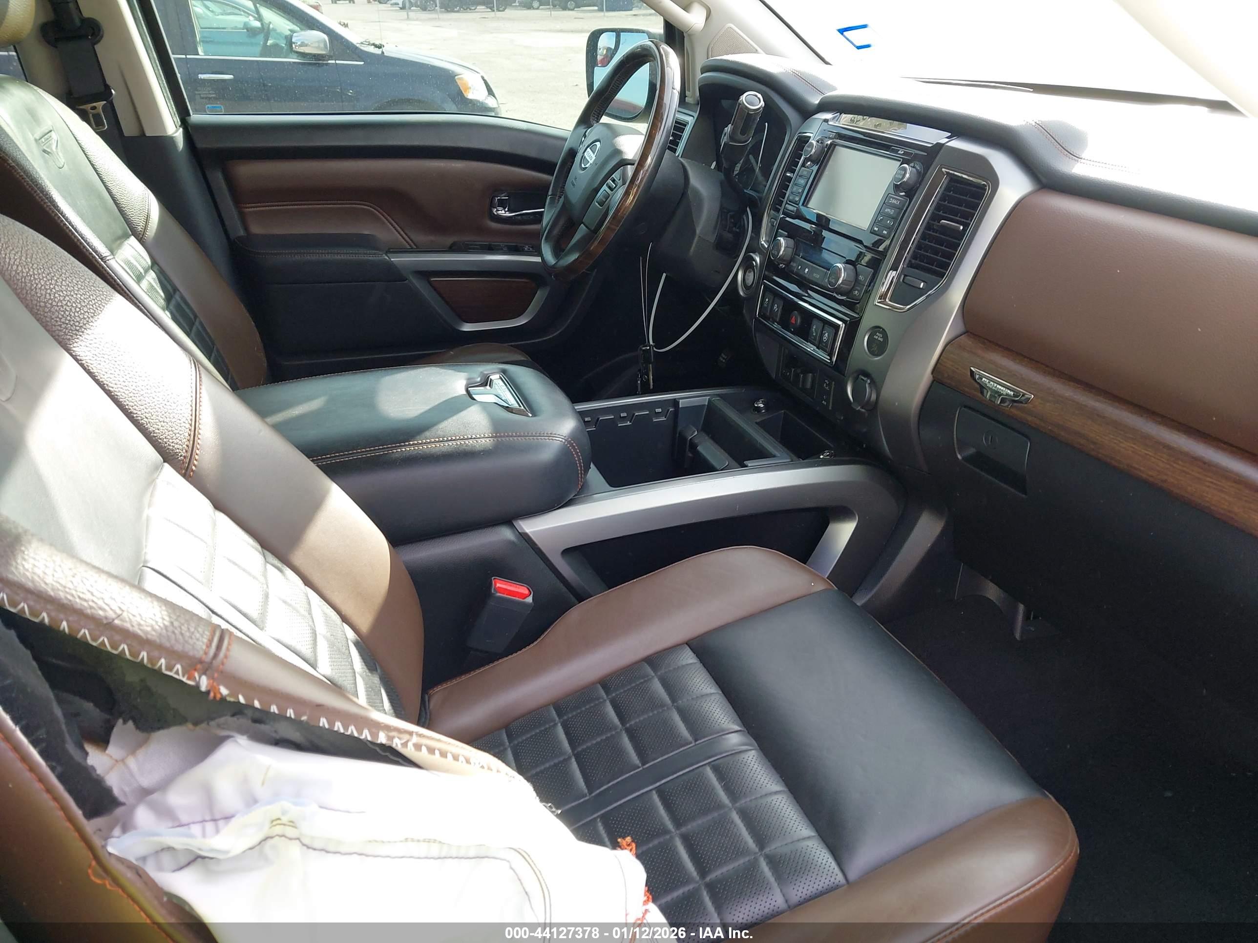 NISSAN TITAN image 5
