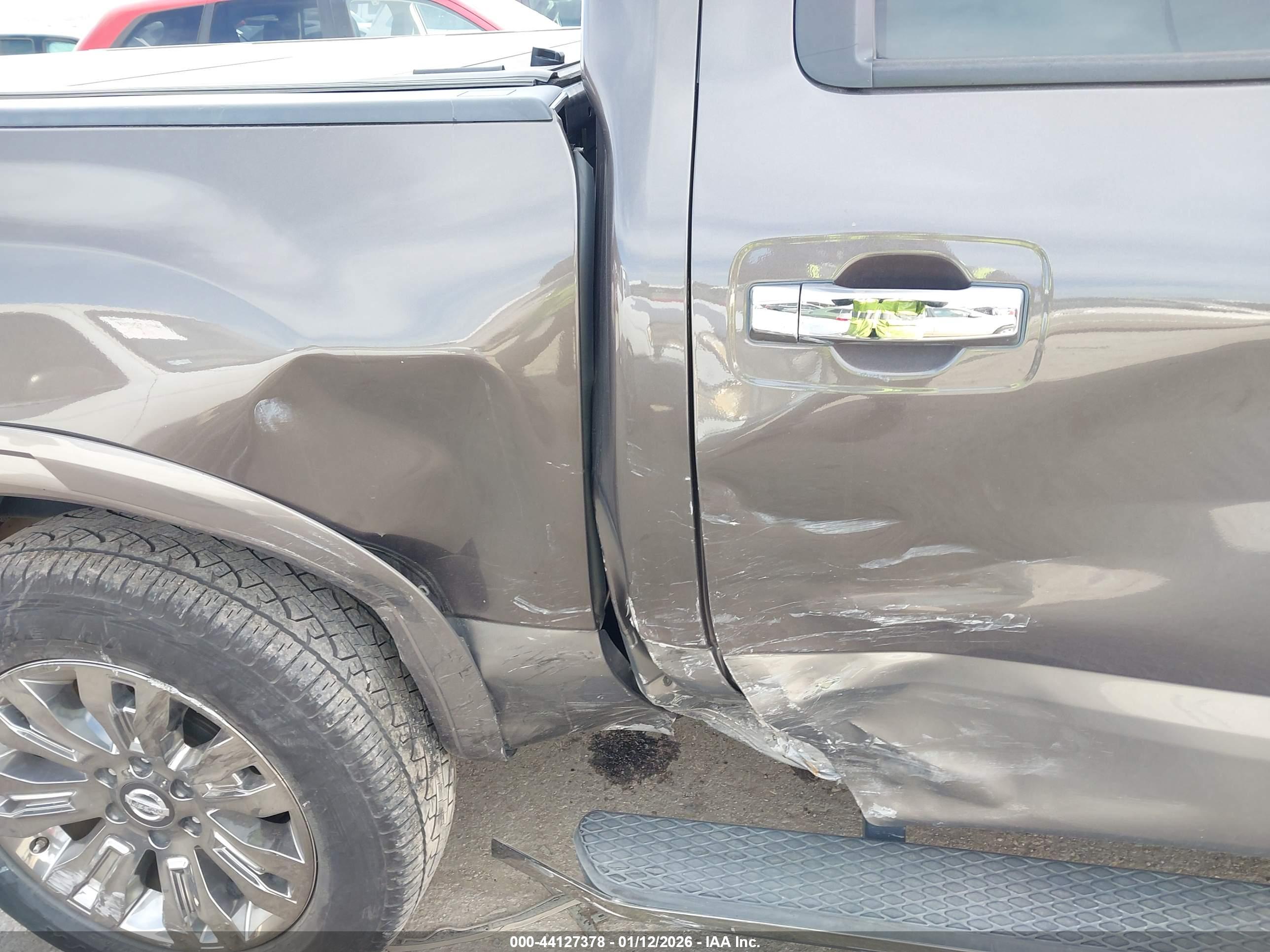 NISSAN TITAN image 6