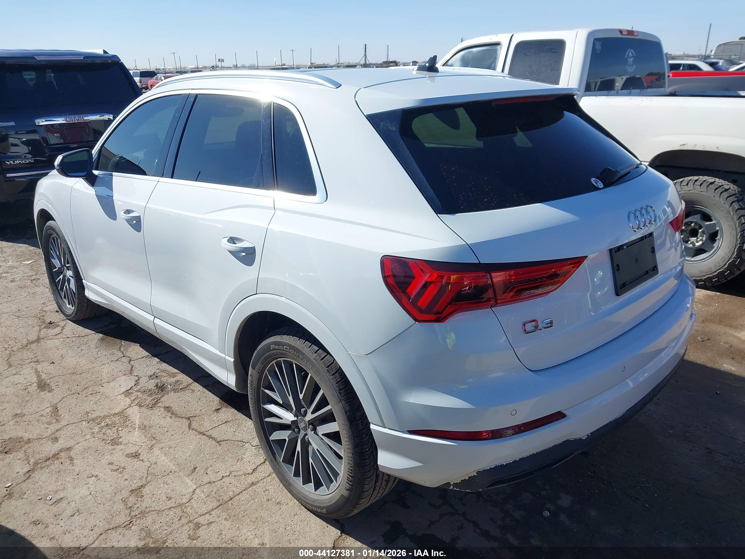 AUDI Q3 image 3