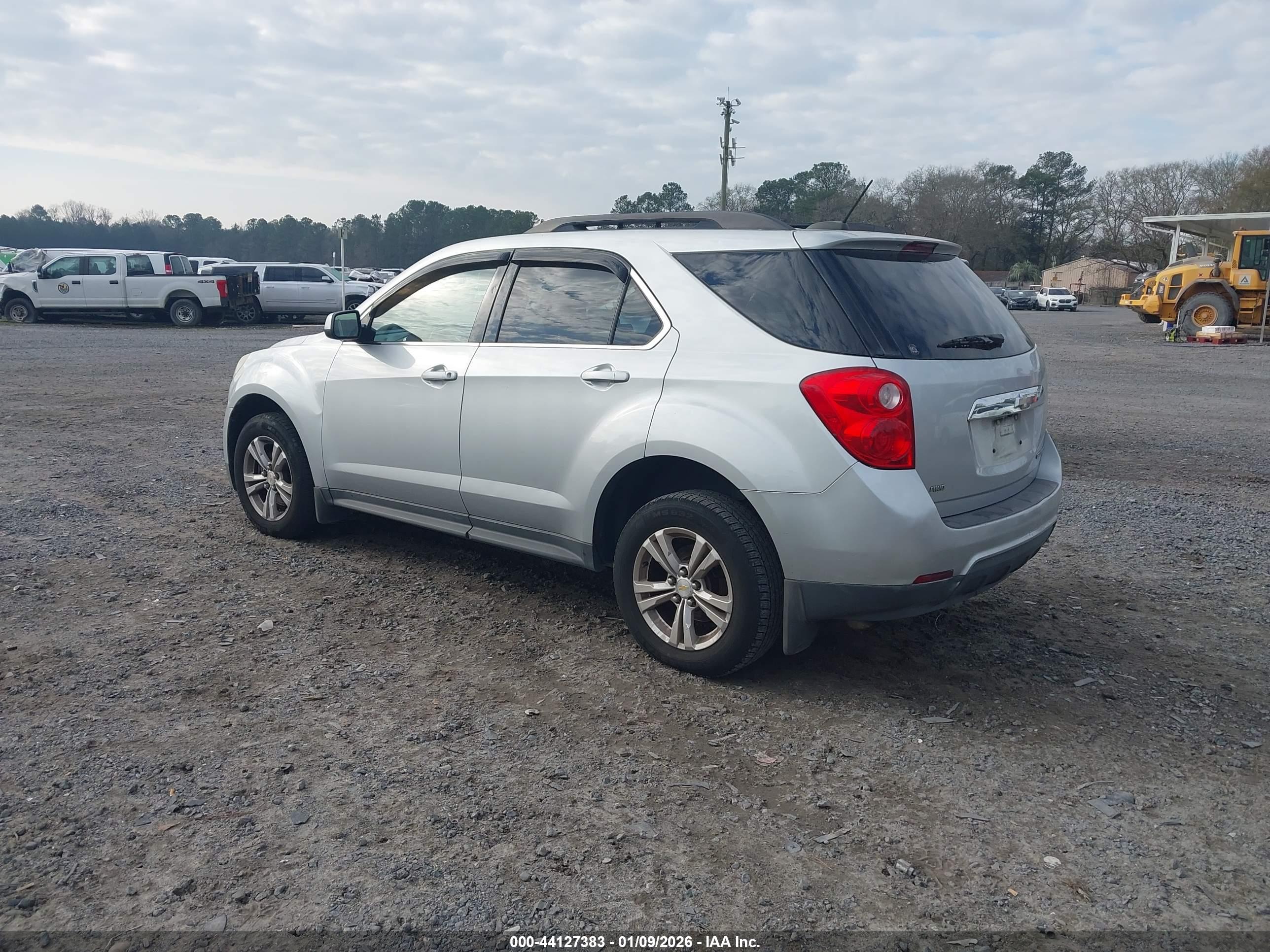 CHEVROLET EQUINOX image 3