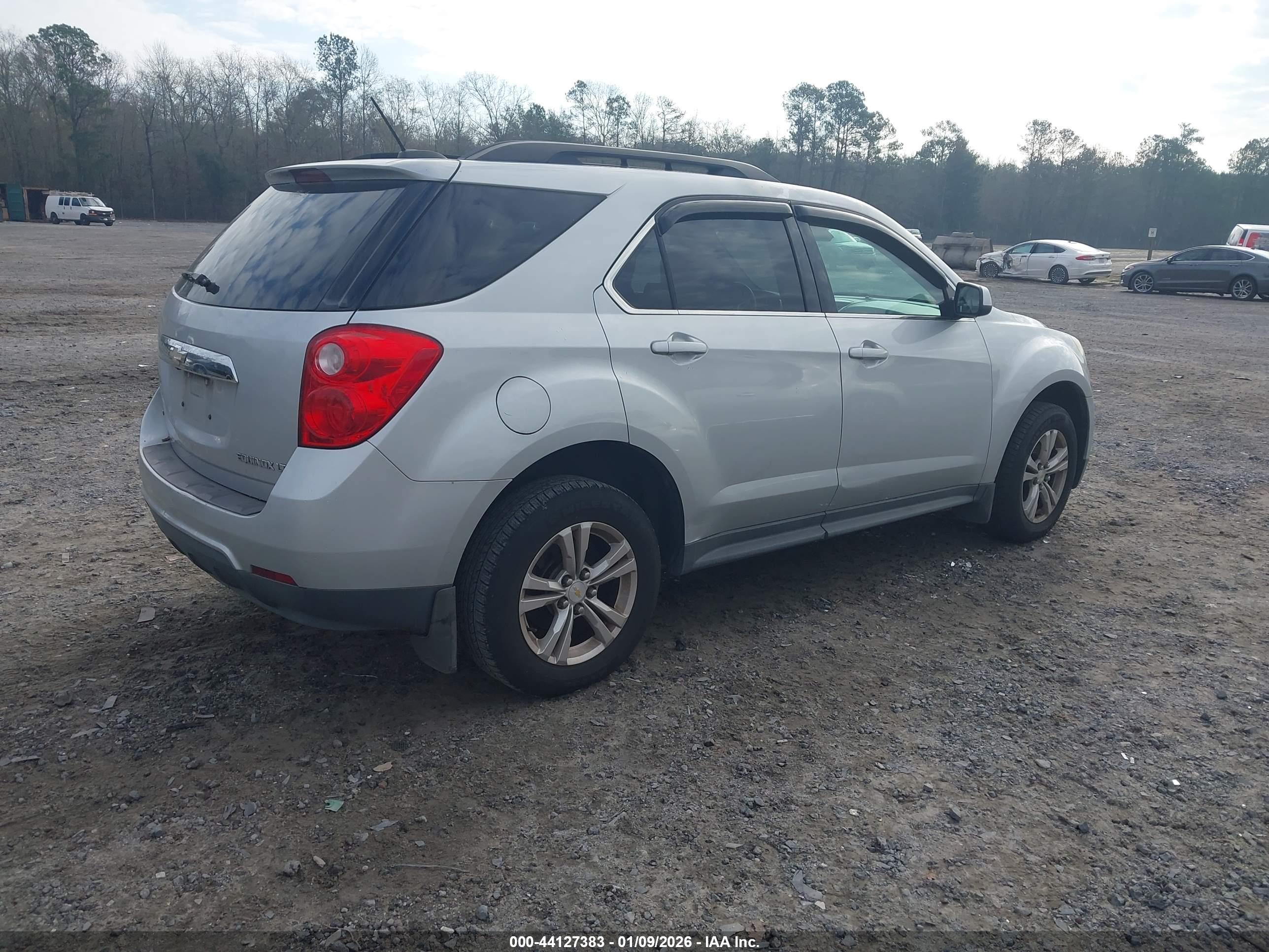 CHEVROLET EQUINOX image 4