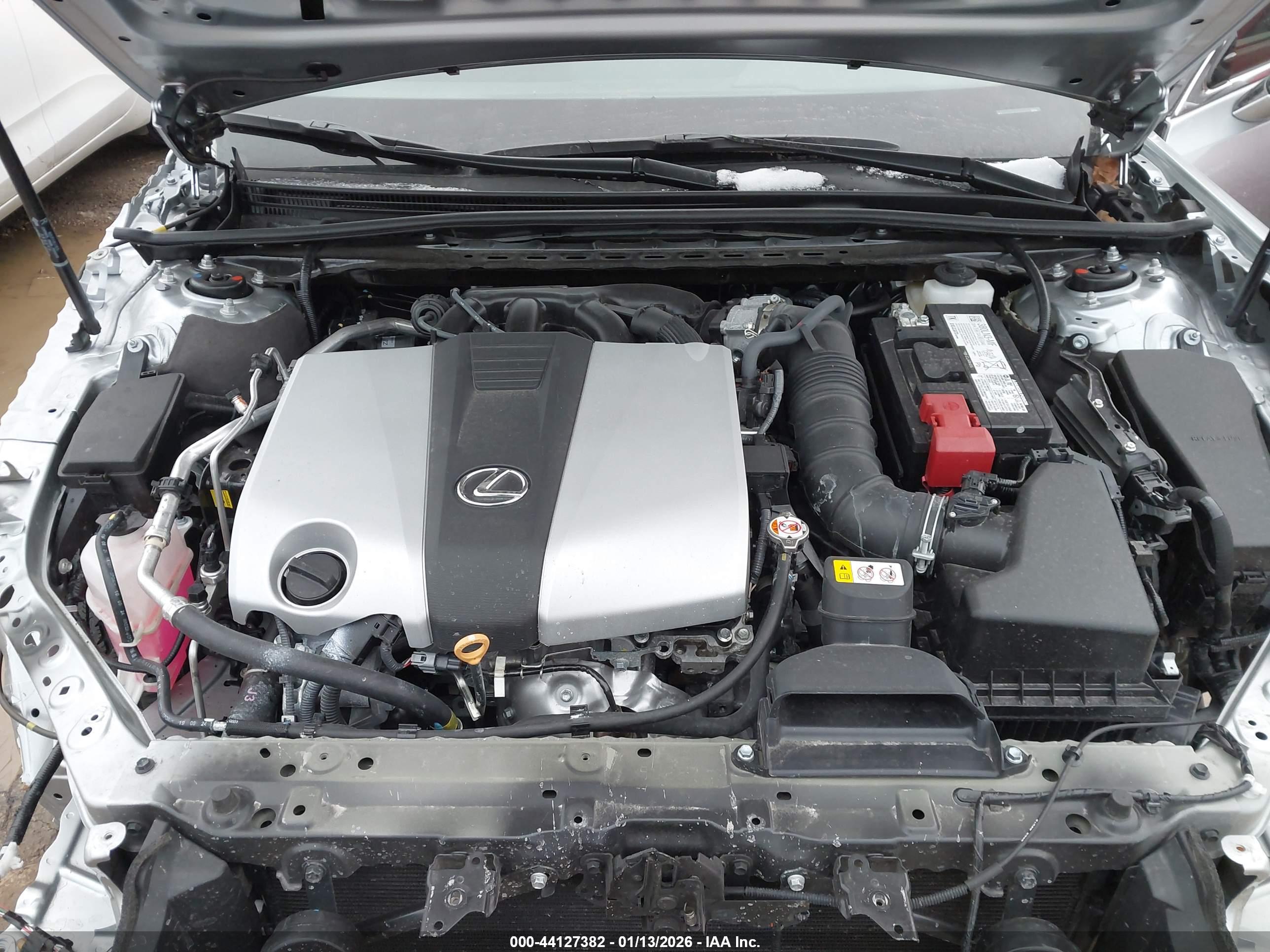 LEXUS ES image 10
