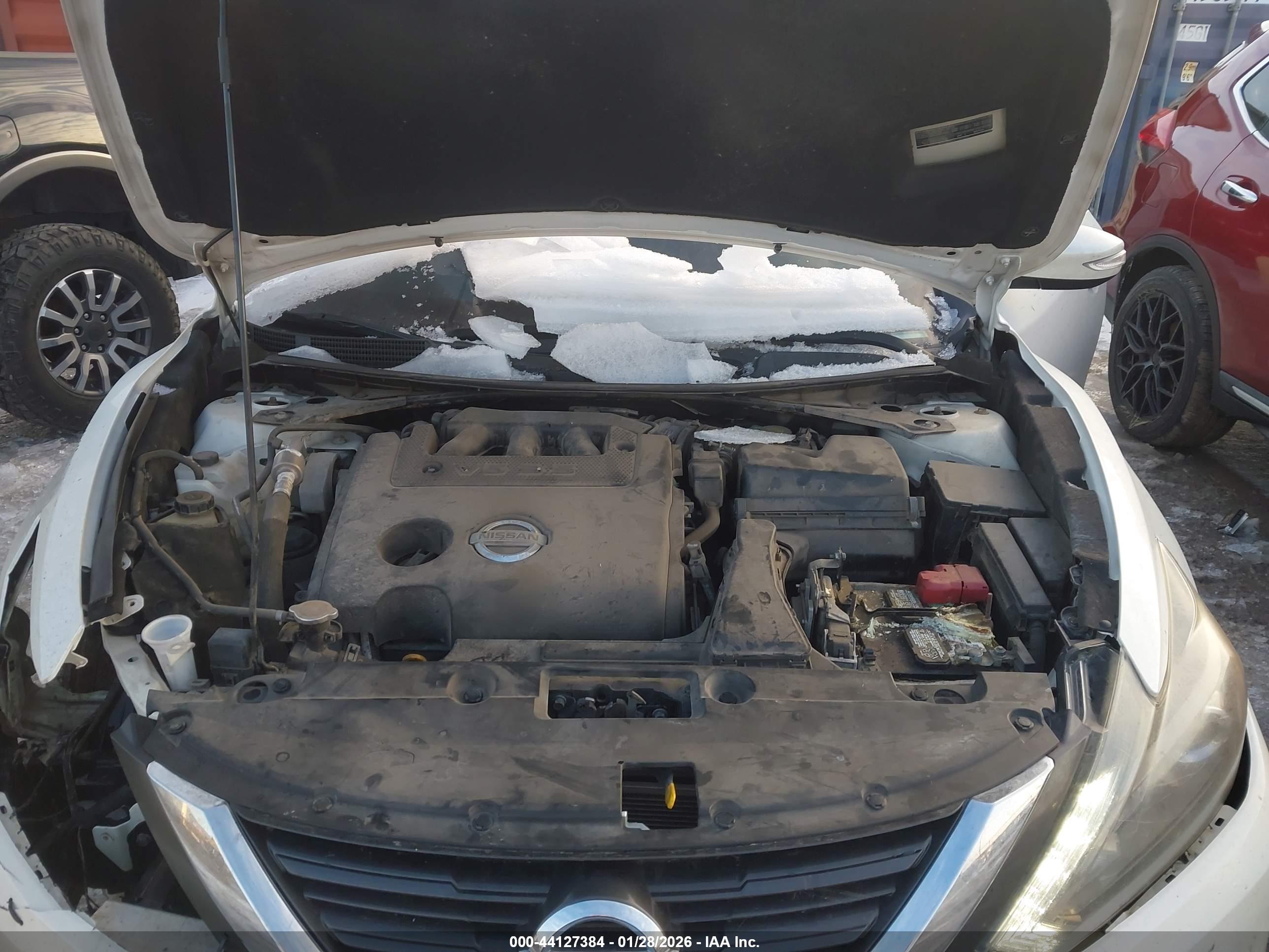 NISSAN ALTIMA image 10