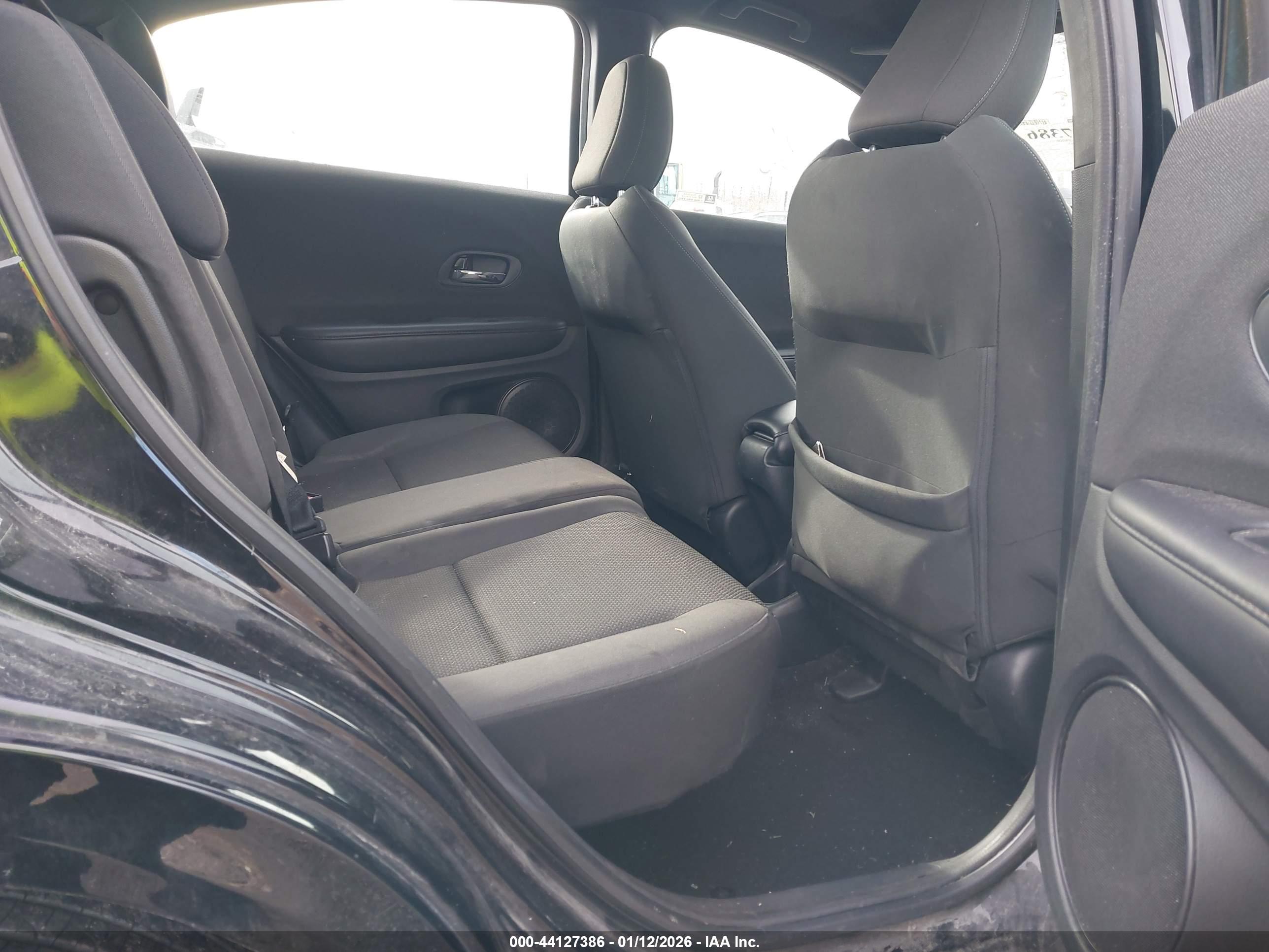 HONDA HR-V image 8