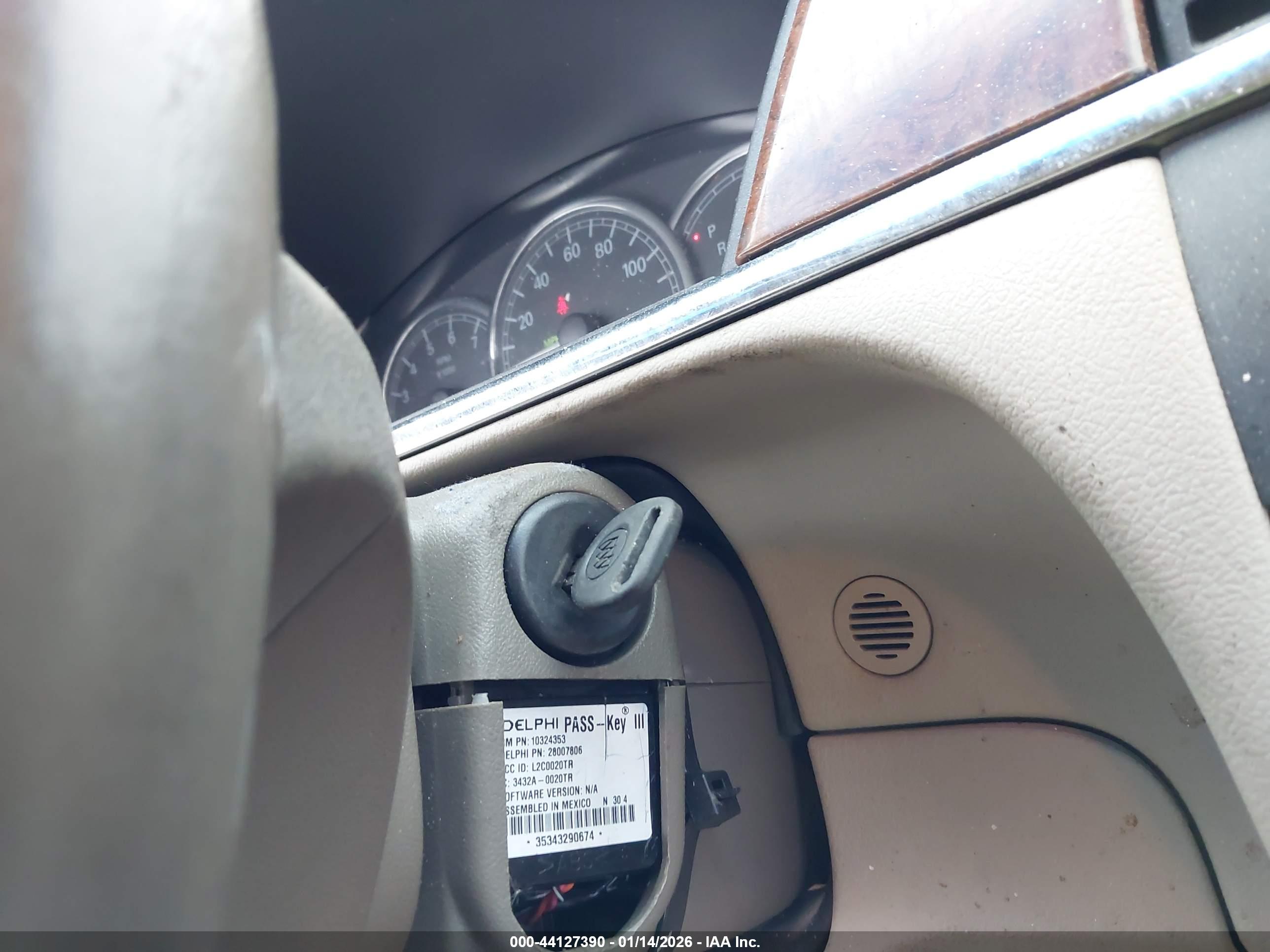 BUICK LACROSSE image 11
