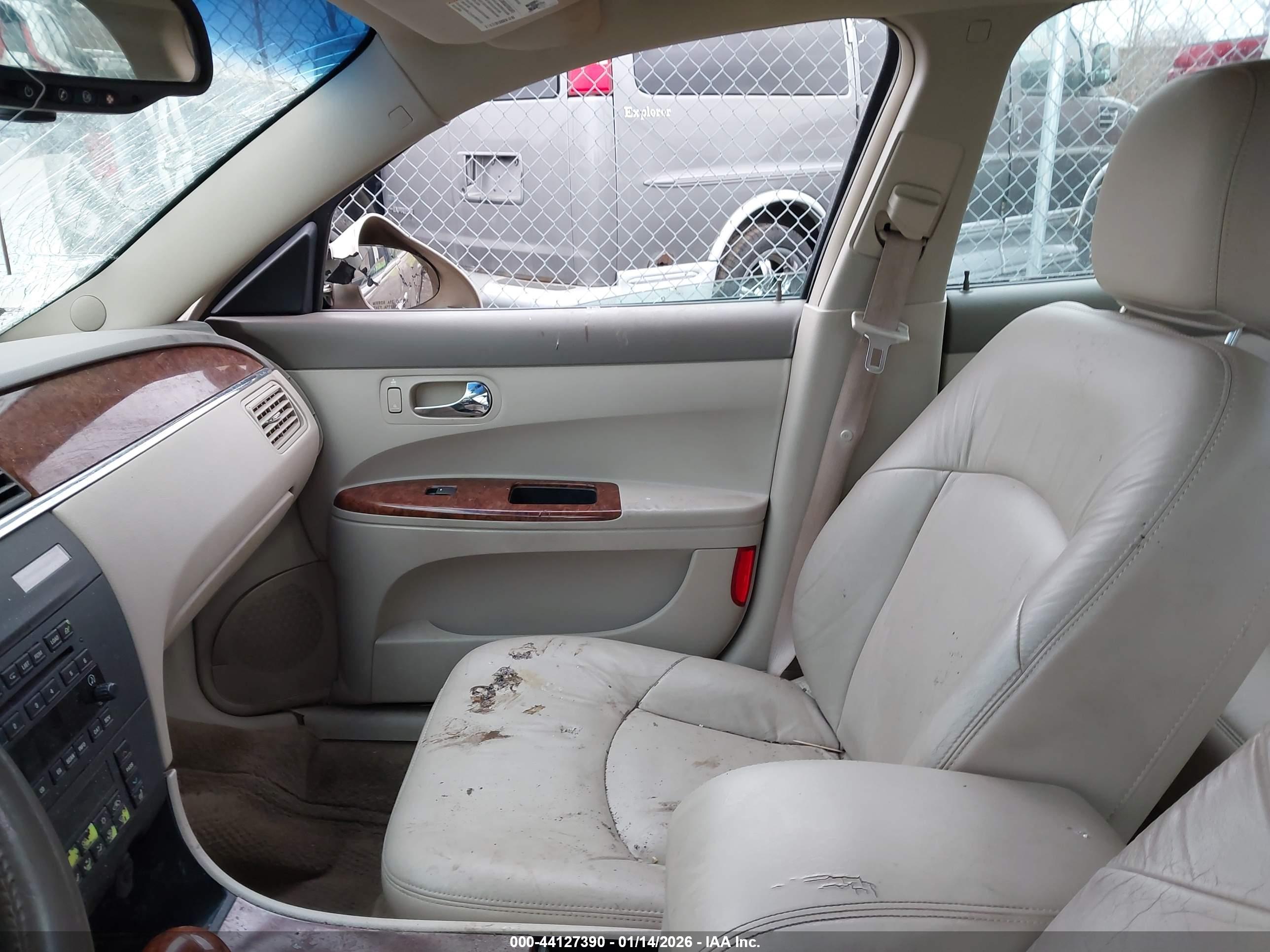 BUICK LACROSSE image 5