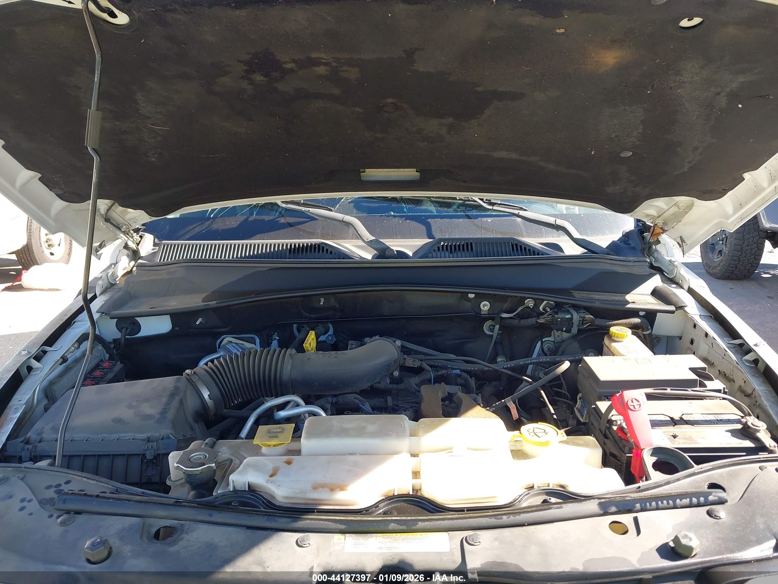 JEEP LIBERTY image 10