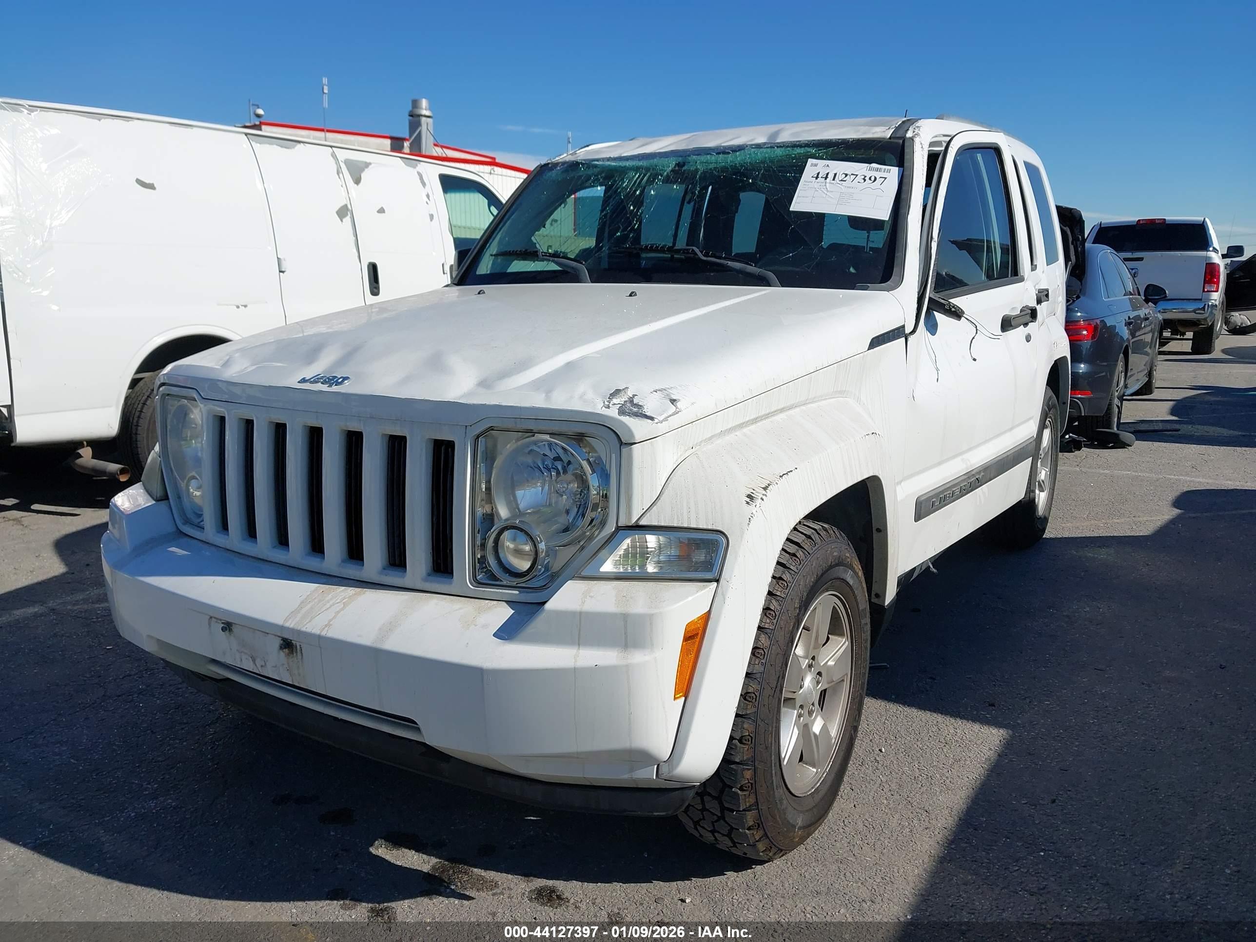 JEEP LIBERTY image 2