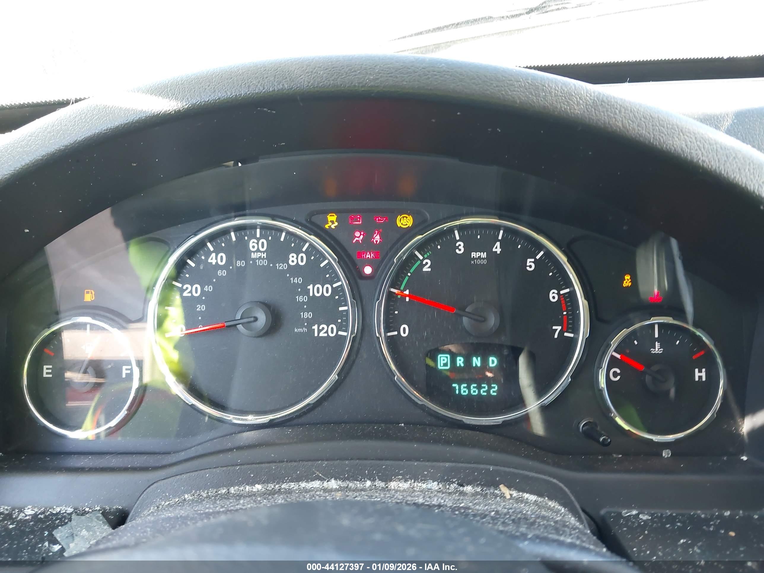 JEEP LIBERTY image 7