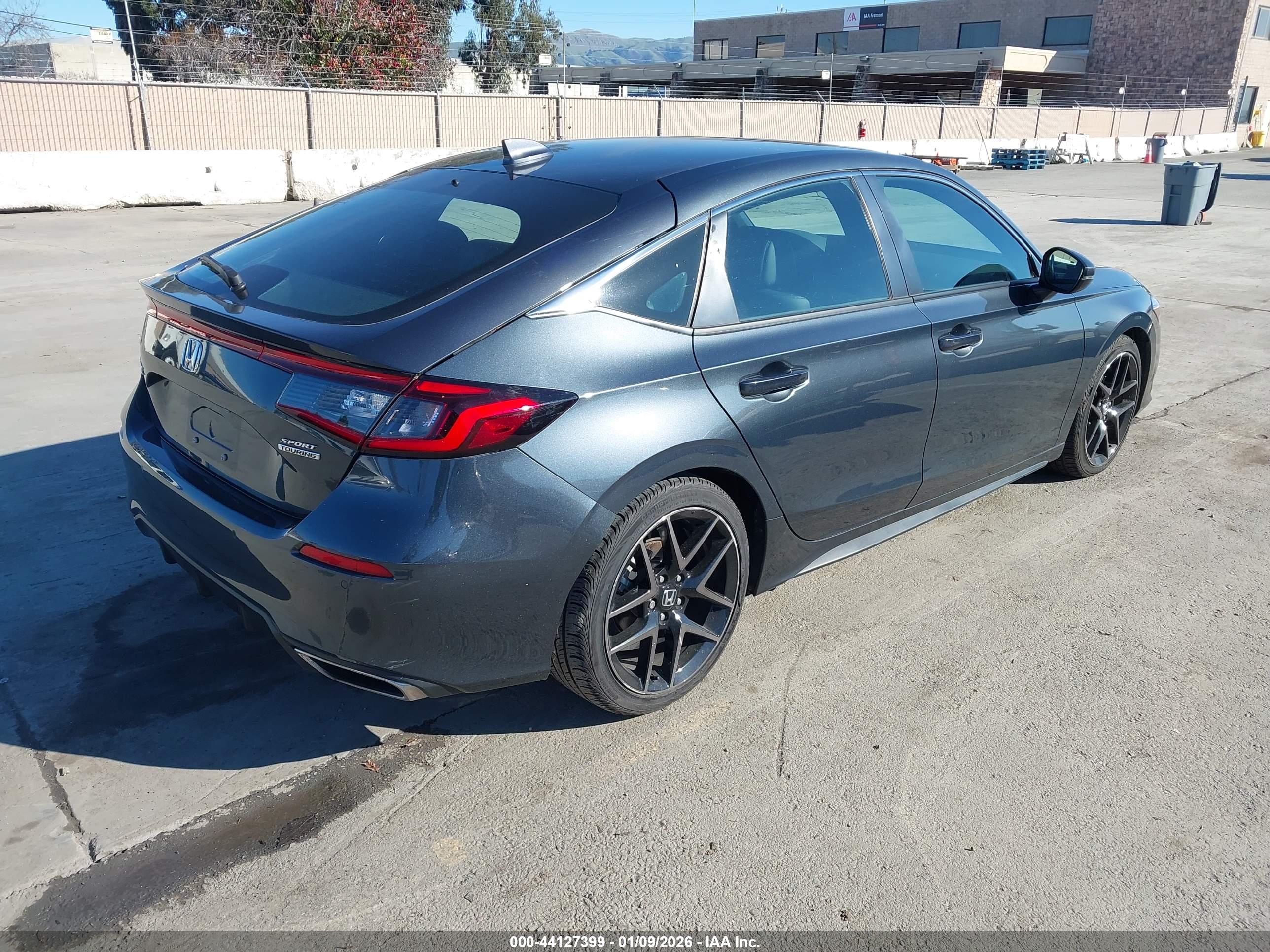 HONDA CIVIC image 4