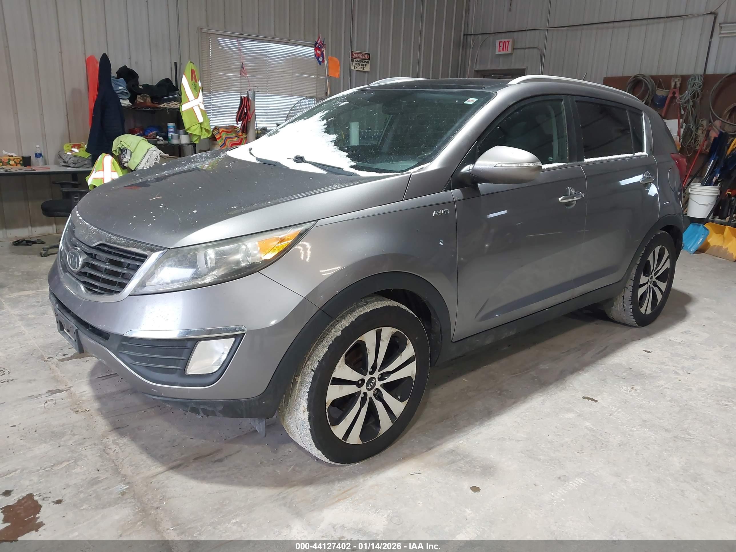 KIA SPORTAGE image 2