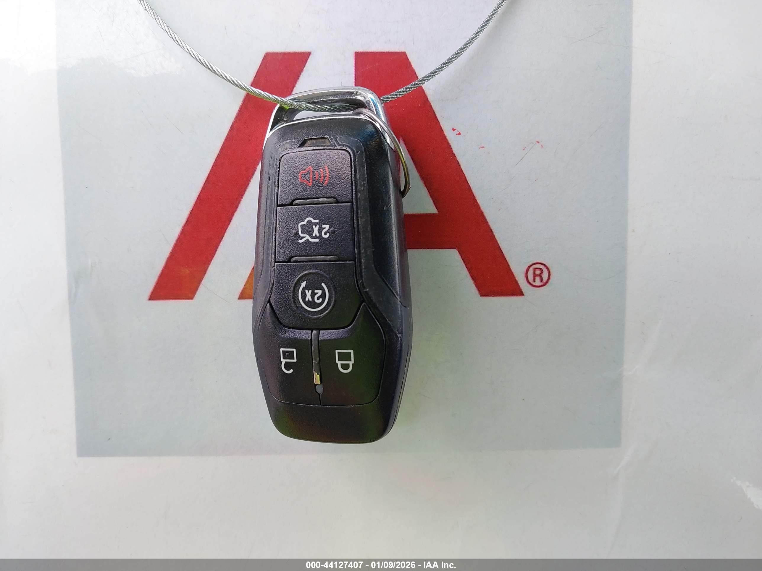 LINCOLN MKZ image 11