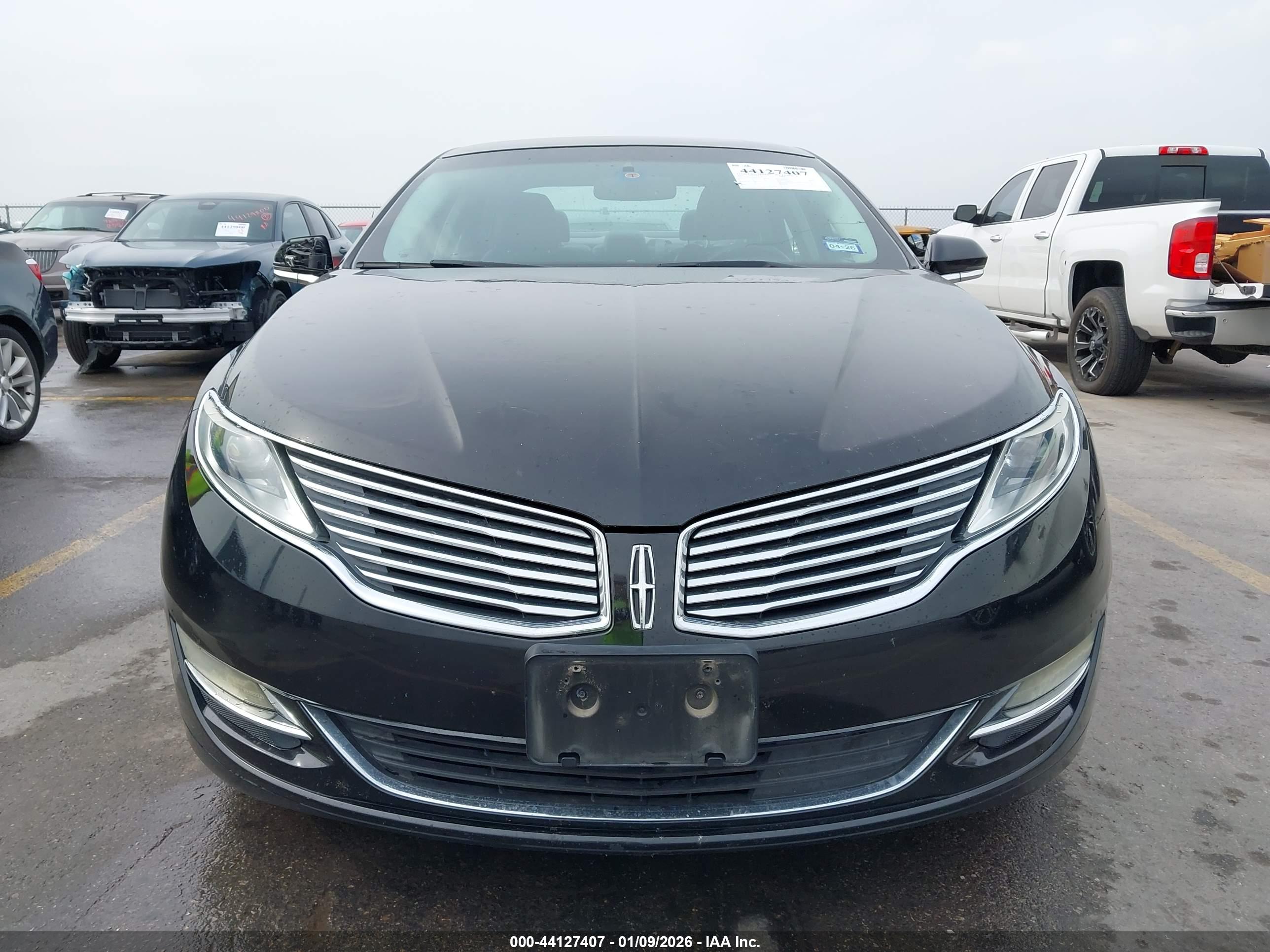 LINCOLN MKZ image 6