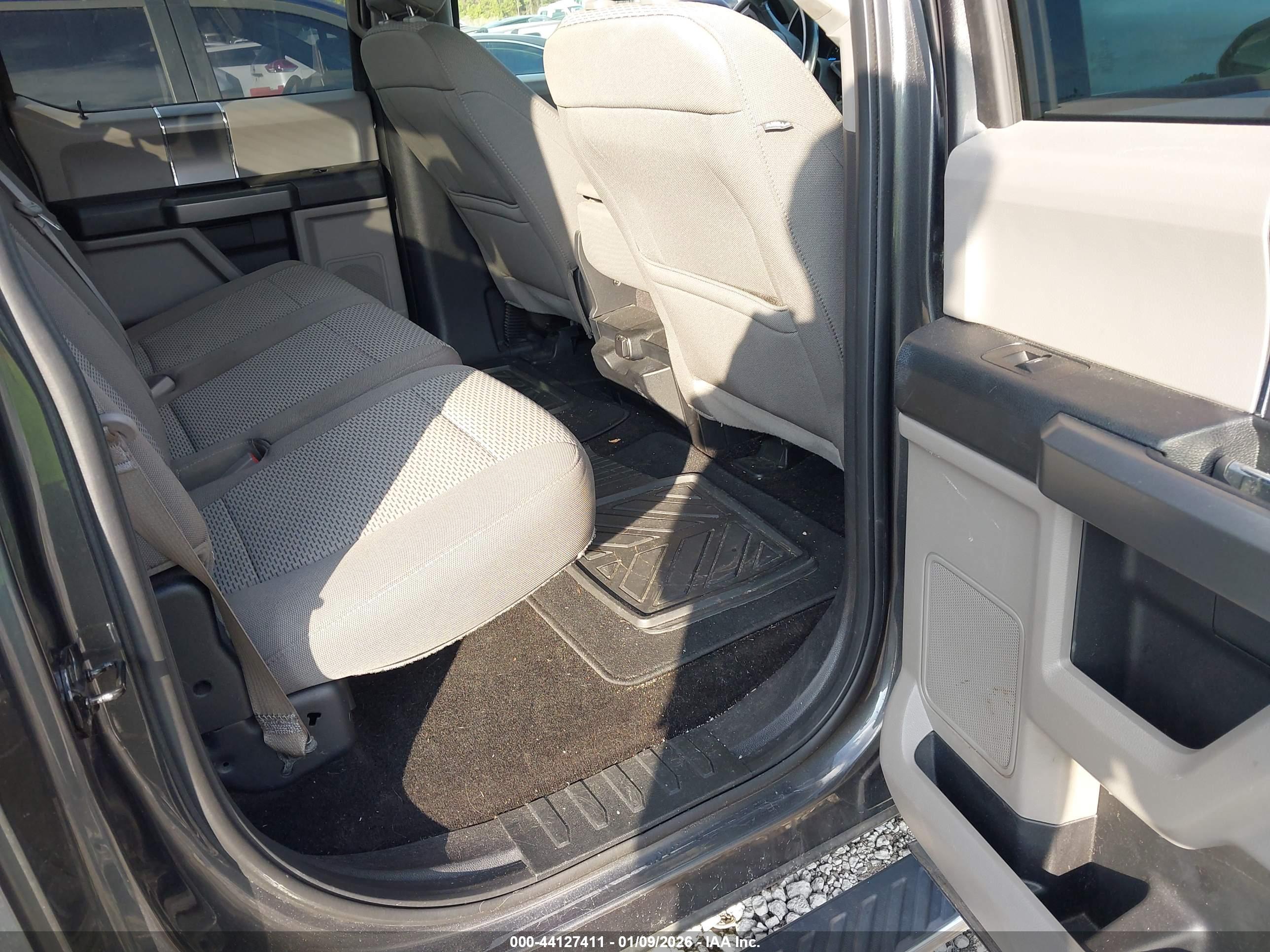 FORD F-150 image 8