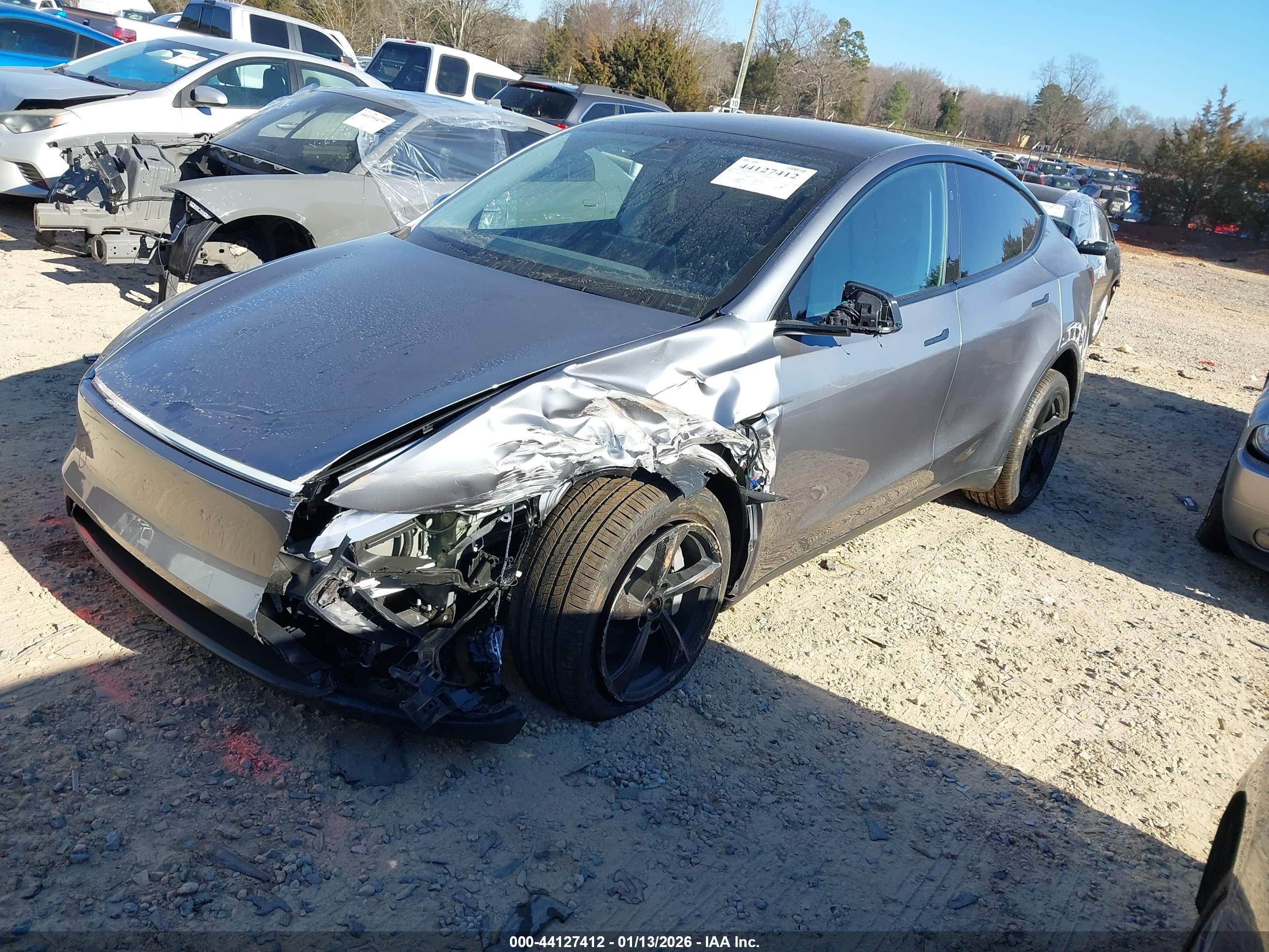 TESLA MODEL image 2
